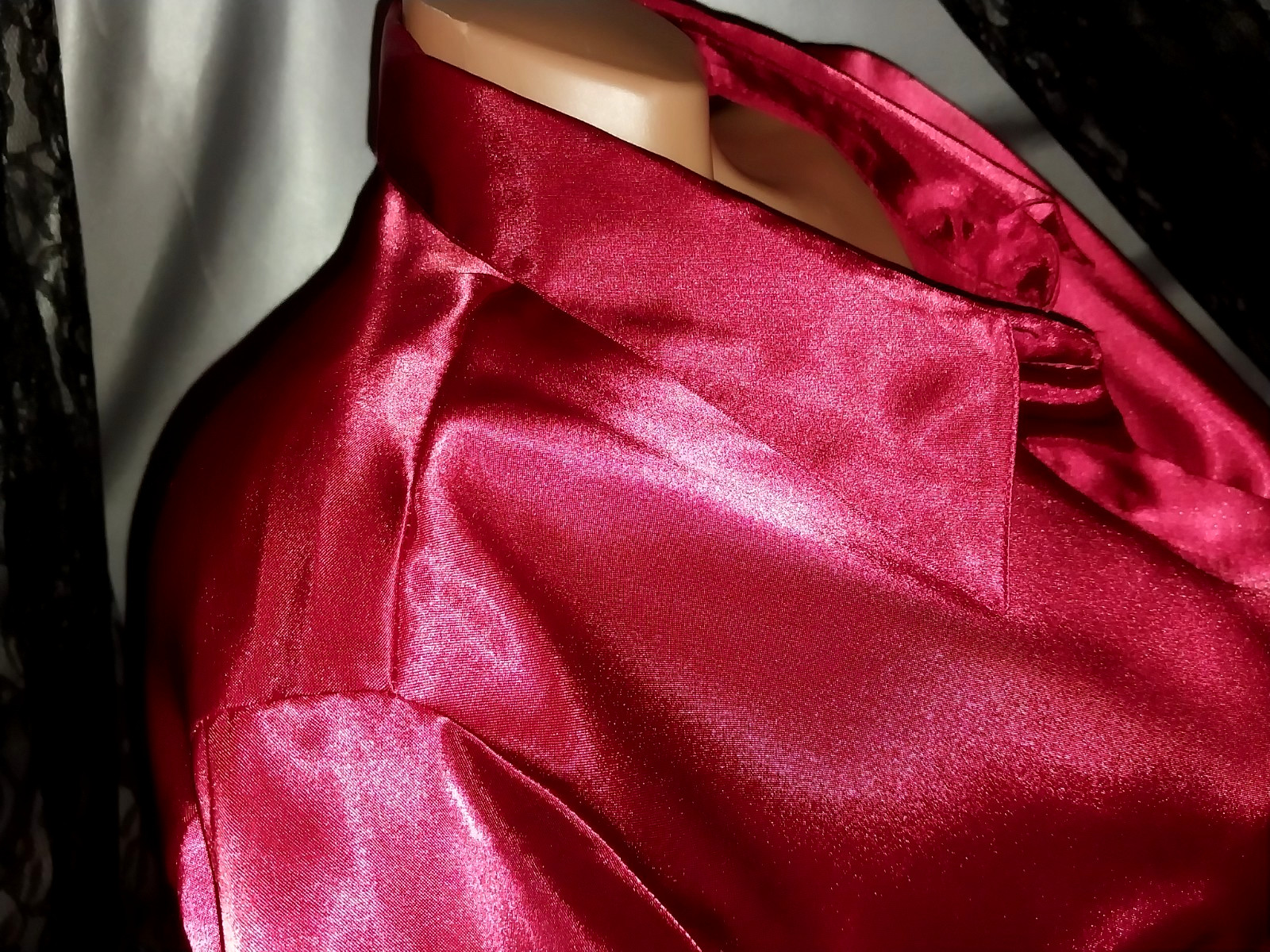 VTG SATIN SHINY RED HIDDEN BUTTON NOTCH COLLAR SECRETARY BLOUSE 48/50 NOS