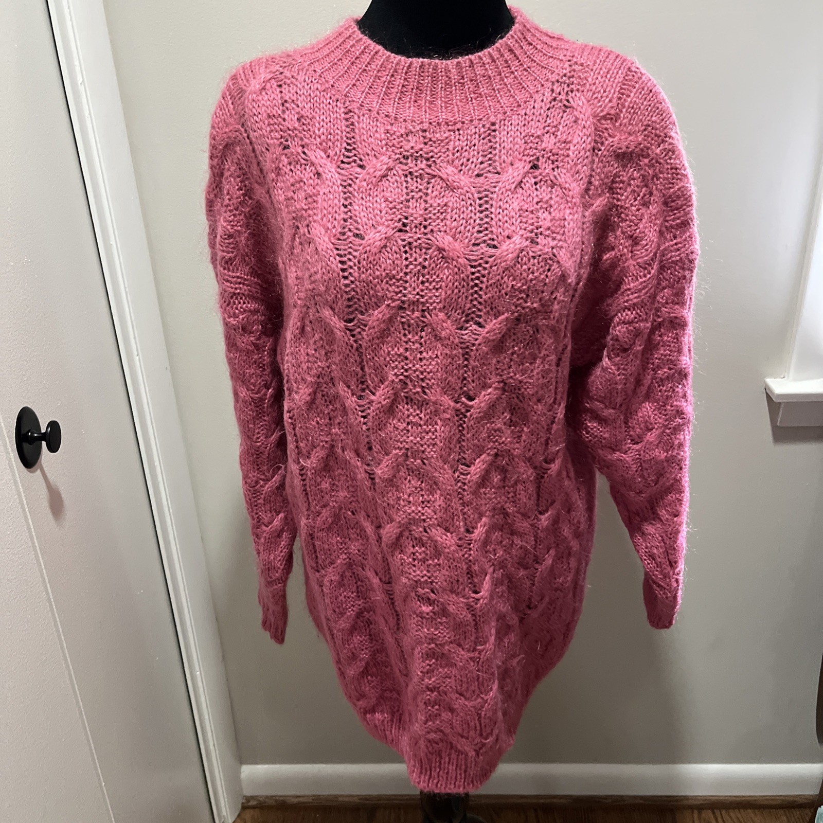 Vintage 80s 90s Tarazzia Pink Oversized Chunky Cable Knit Sweater Sz Medium Wool