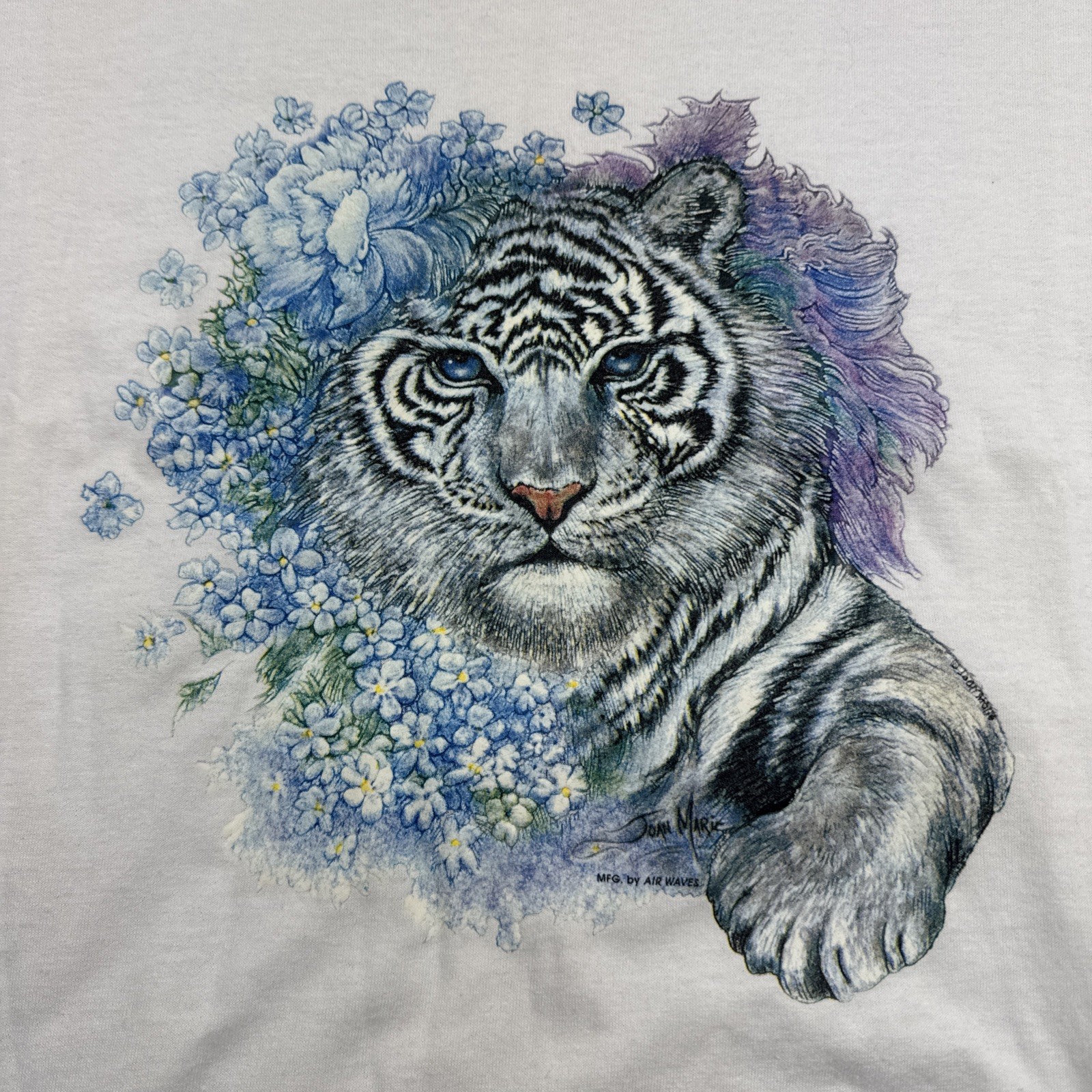 VINTAGE 90s Floral Nature White Tiger Tee Air Waves by Joan Marie Size Large EUC