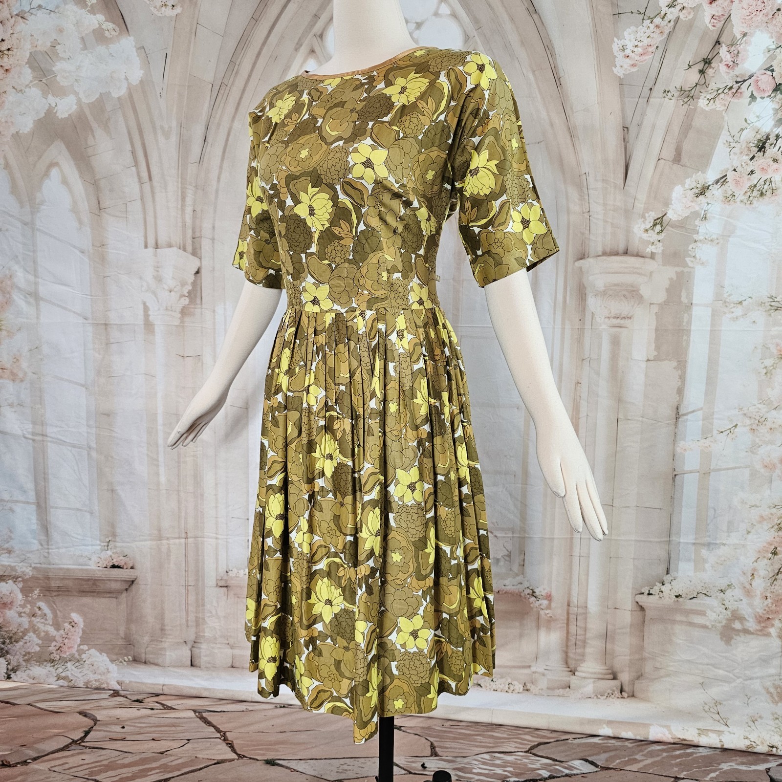 Vintage 1960’s Dress Mod Swing Half Sleeve Fit and Flare Bohemian Mustard Floral