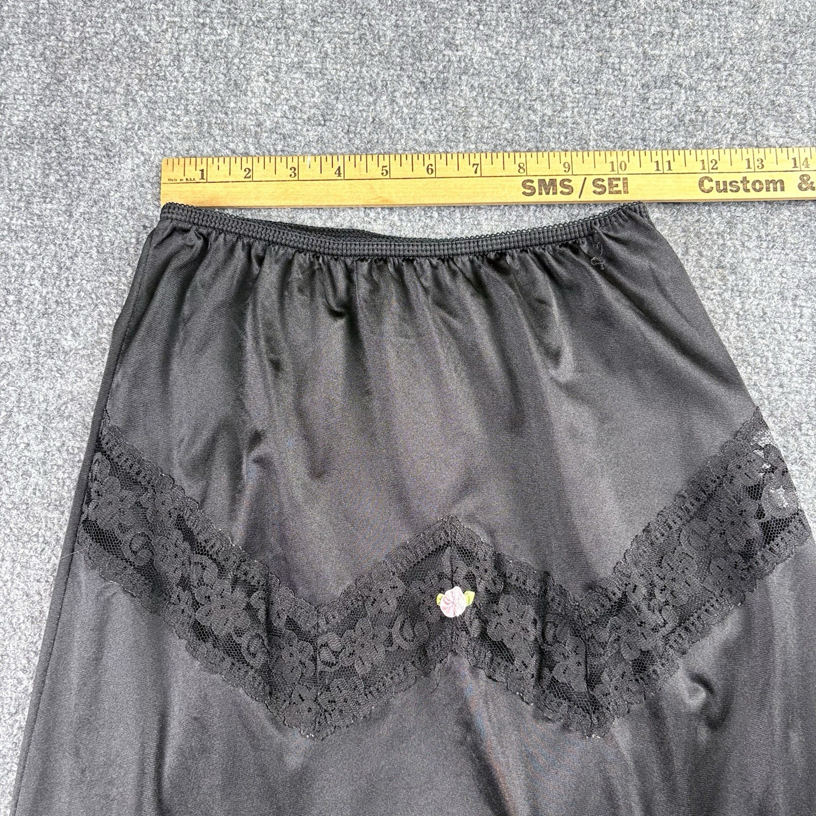 Vintage 70s Body Chic Half Slip Women’s S Black Lace Trim USA Nylon Lingerie 80s