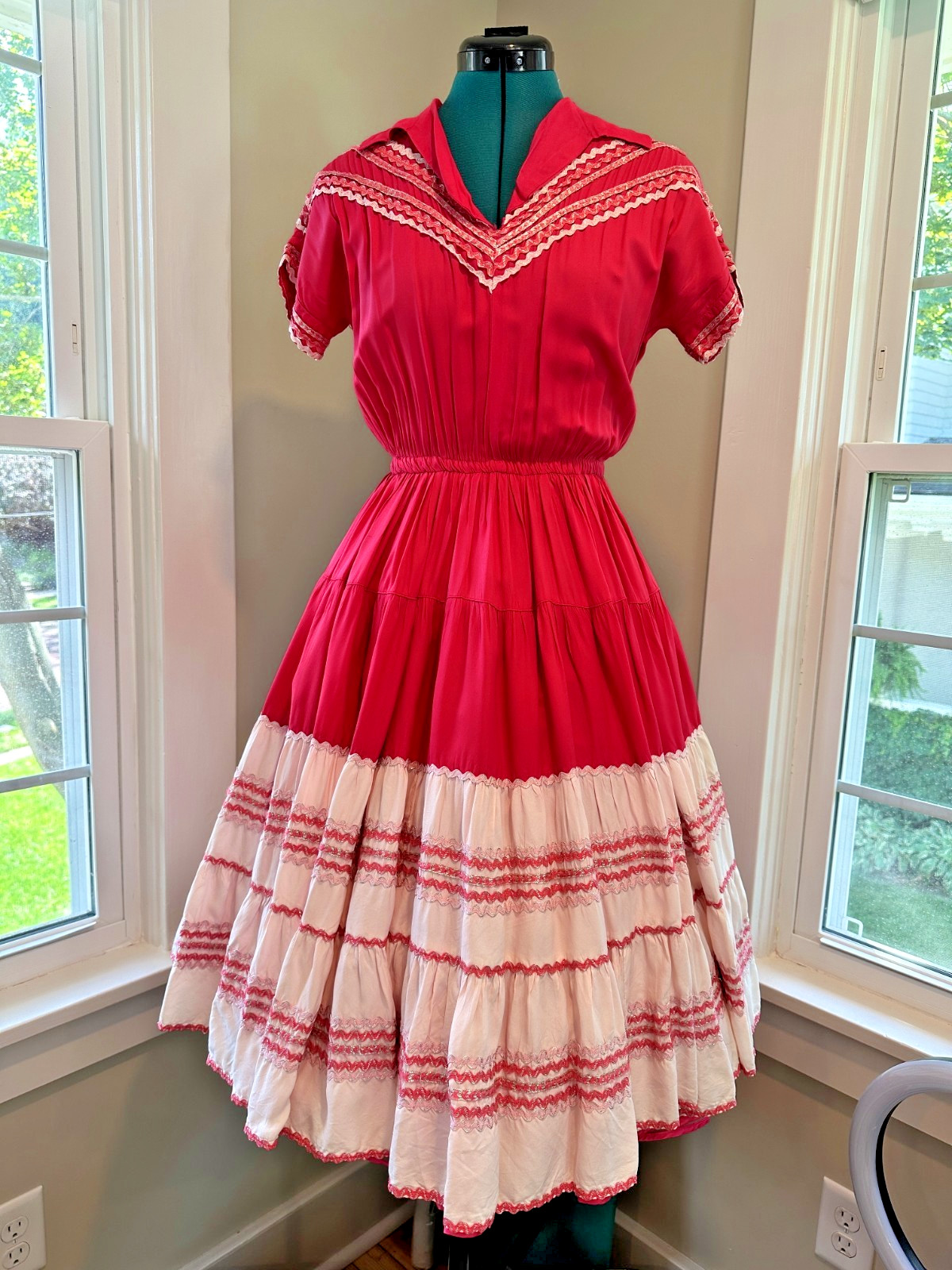 Vintage 1950s two toned hot pink and light pink Patio Southwest Dress S/M