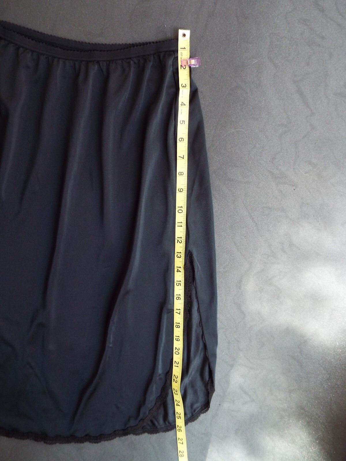 Shadowline Half Slip Black Medium 26 in 2 slits