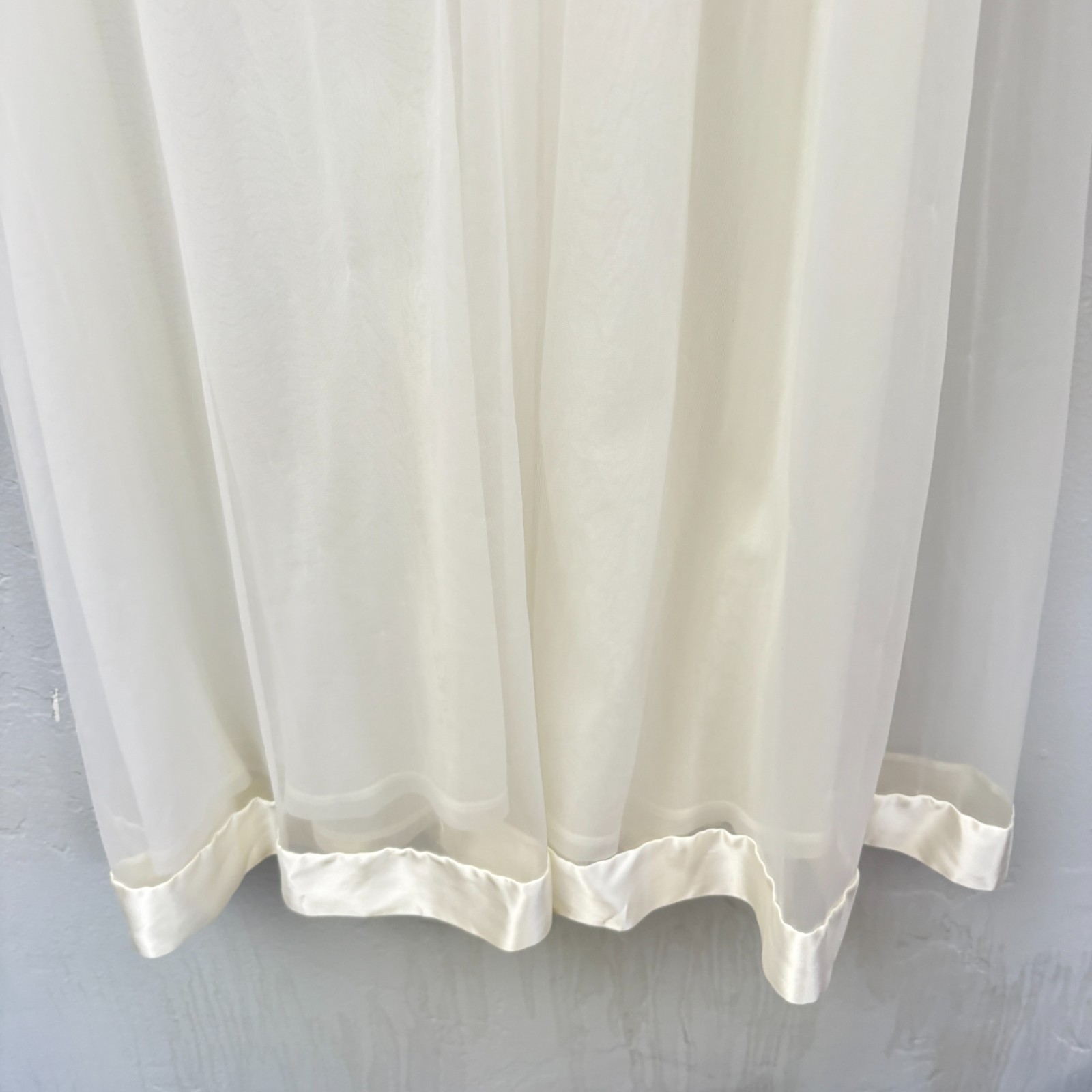 Gossard Artemis Robe Nightgown Set Women Size Petite White Vintage FLAWS