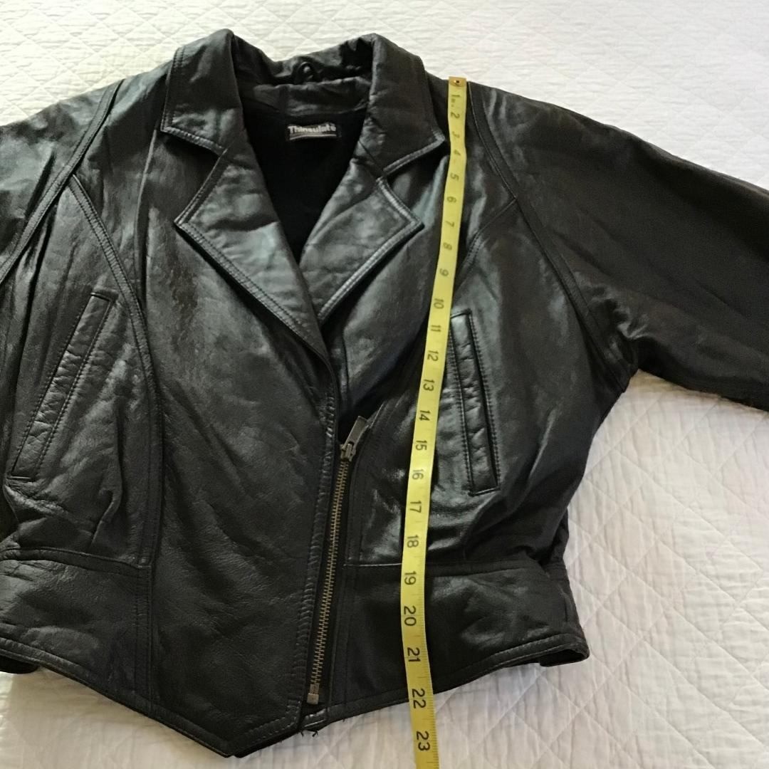Vintage Wilsons Black Leather Moto Jacket Thinsulate Tie Up Back Biker Coat Sz S