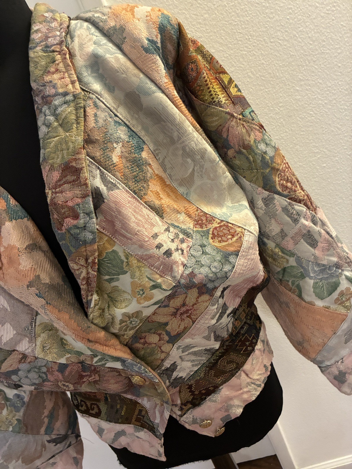 Vintage 1980 Quilted floral Patchwork coat Boho Grandma-Core M/L 48”/34” waist
