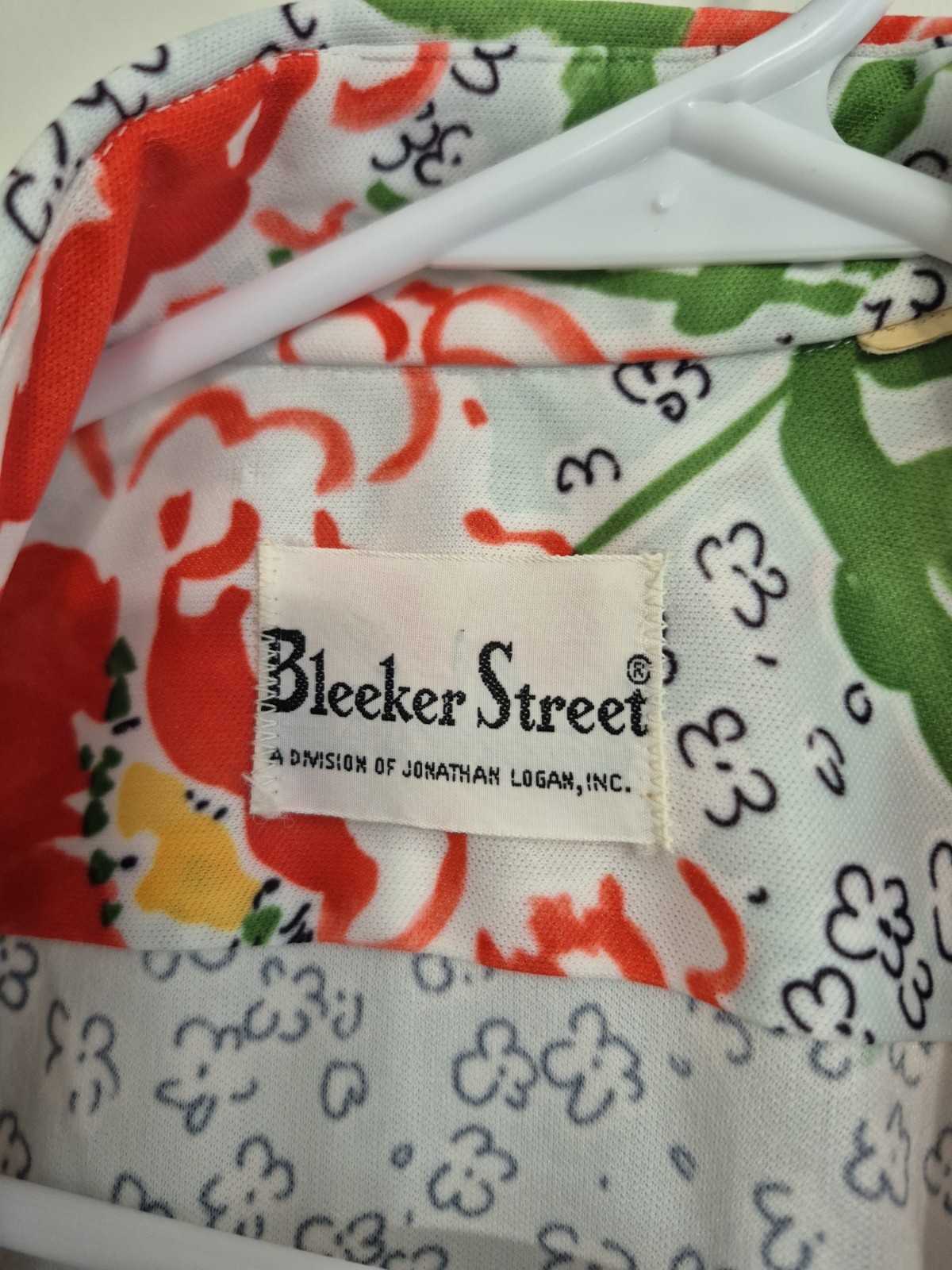 VTG 1970s Bleeker Street 2pc Twin Set Poppy Floral Shirt Tank -M