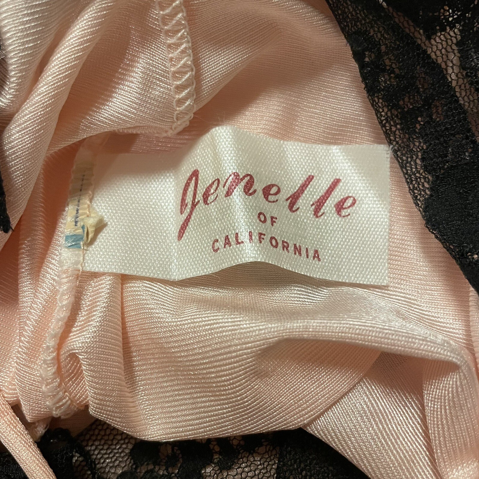Vtg Jenelle Of California Low Cut Sexy Pink Black Lace Nightgown Lingerie S/M?