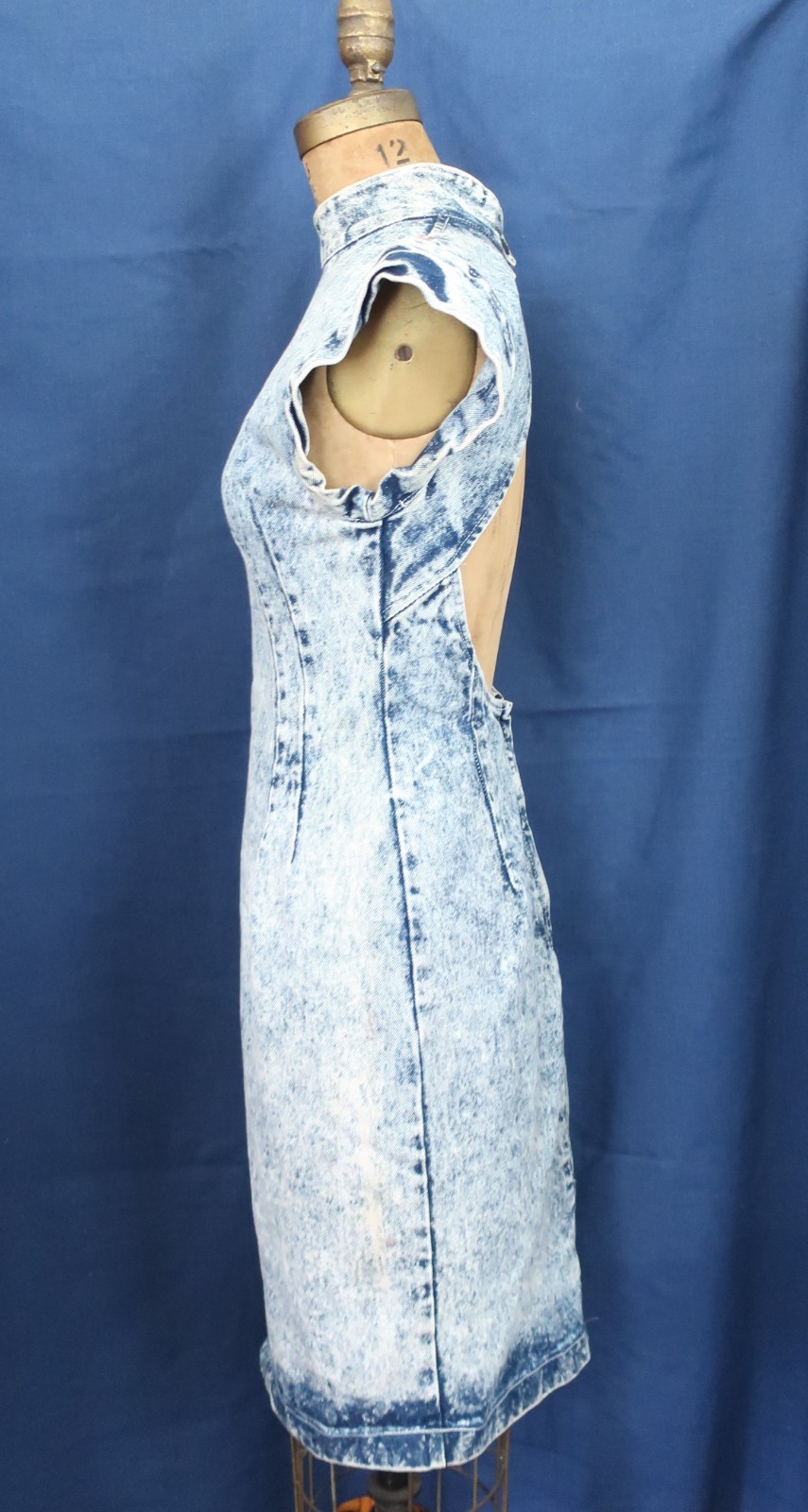 Vintage 1980s Acid Wash Fitted Denim Dress Open Back Size 9 S/M Paris Blues