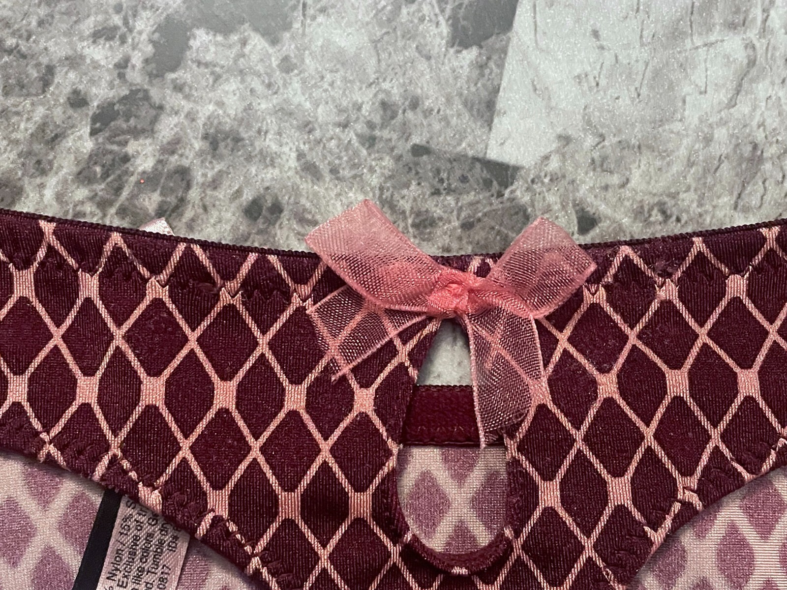 VICTORIA’S SECRET SEXY LITTLE THINGS L SMOOTH KEYHOLE VINTAGE RARE THONG PANTIES