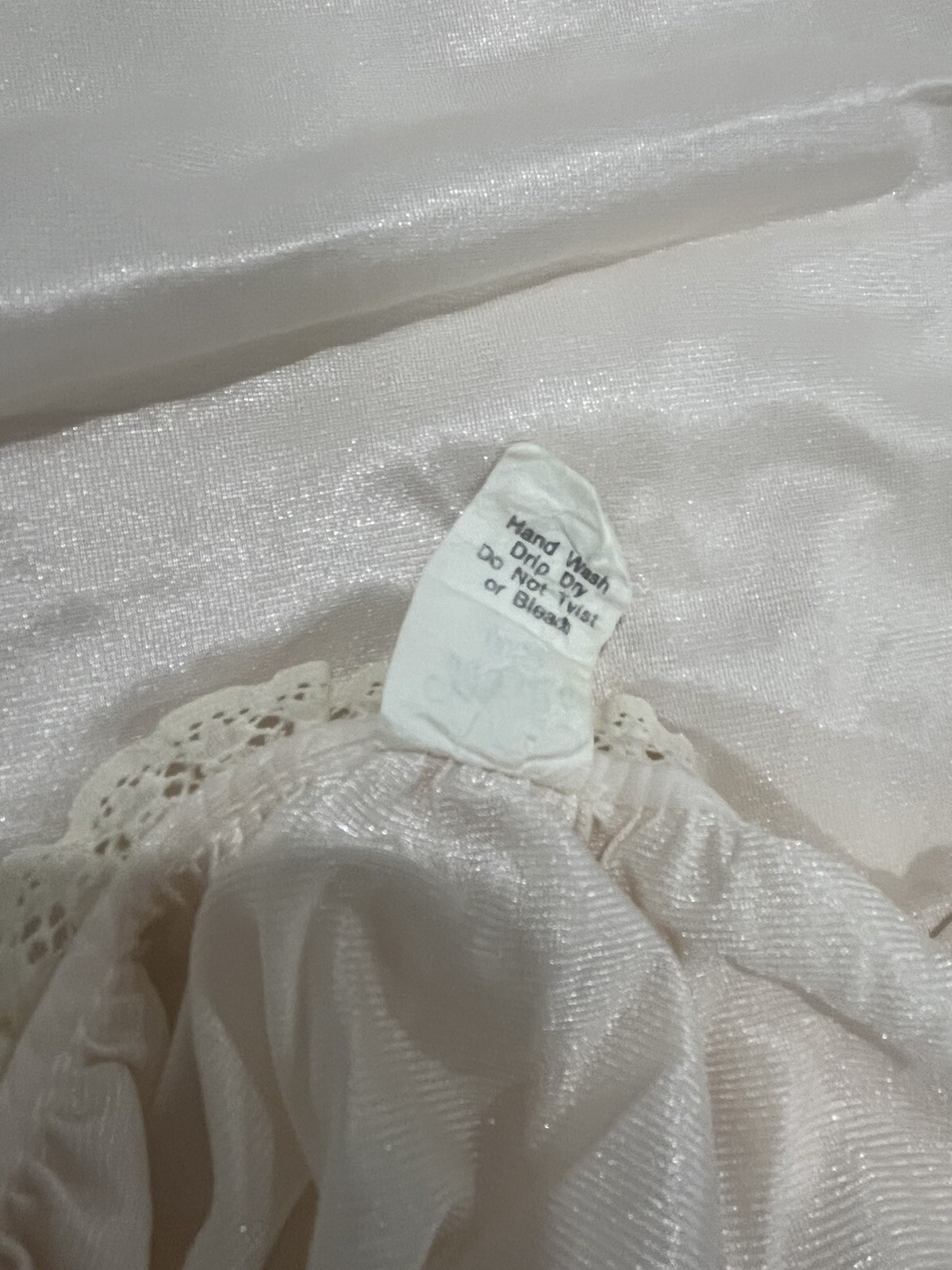 Vintage MISTRA Nylon Ivory Nightgown Women’s Size Large Pre-Owned.