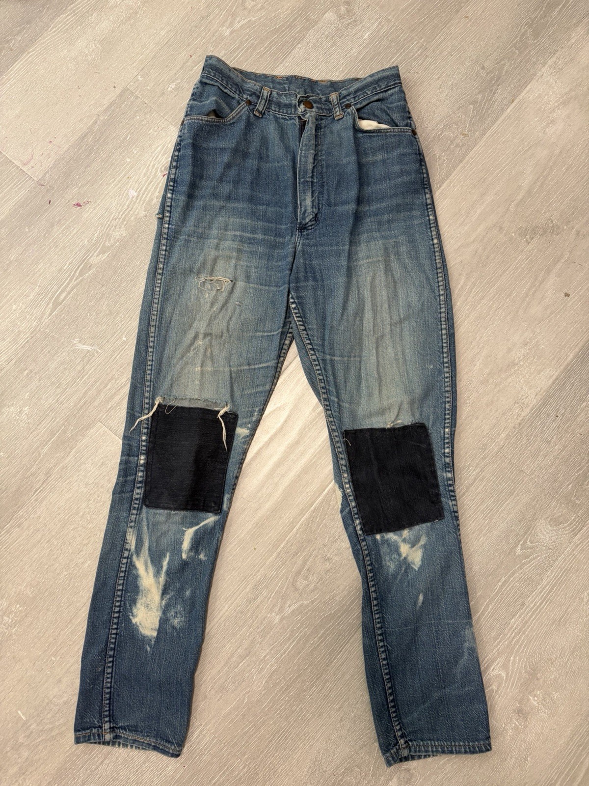 Vintage 1960s Women’s Wrangler Jeans 26 27 28 High Waist Blue Denim 50s 60s