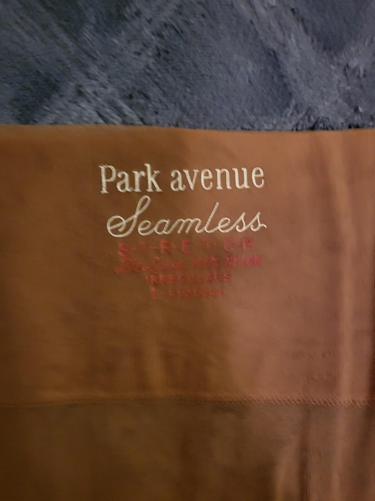 Park Avenue Vintage Stockings Size 9 1/2″ Length 31″