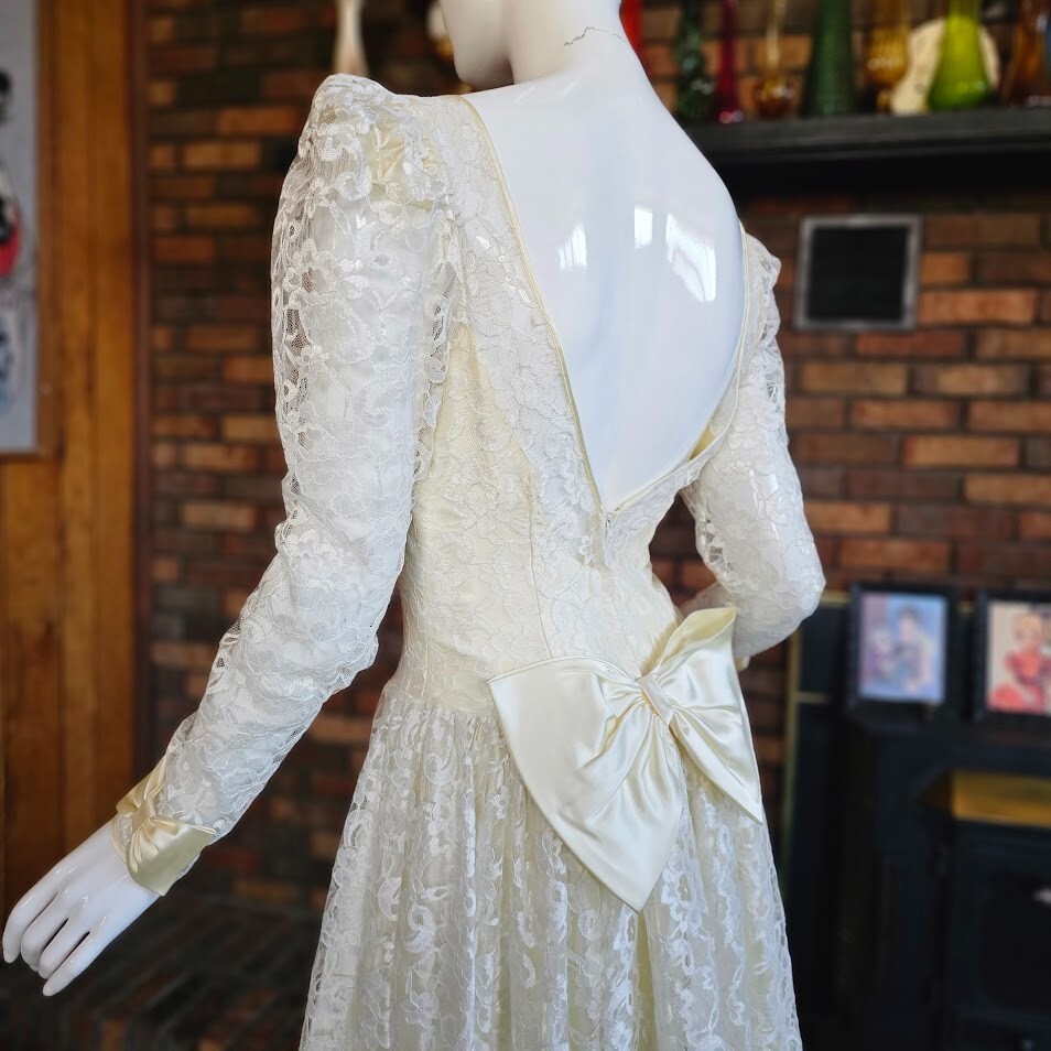 Vtg 80s Victorian Lace Alfred Angelo Illusion White Wedding Puff Dress Gown S