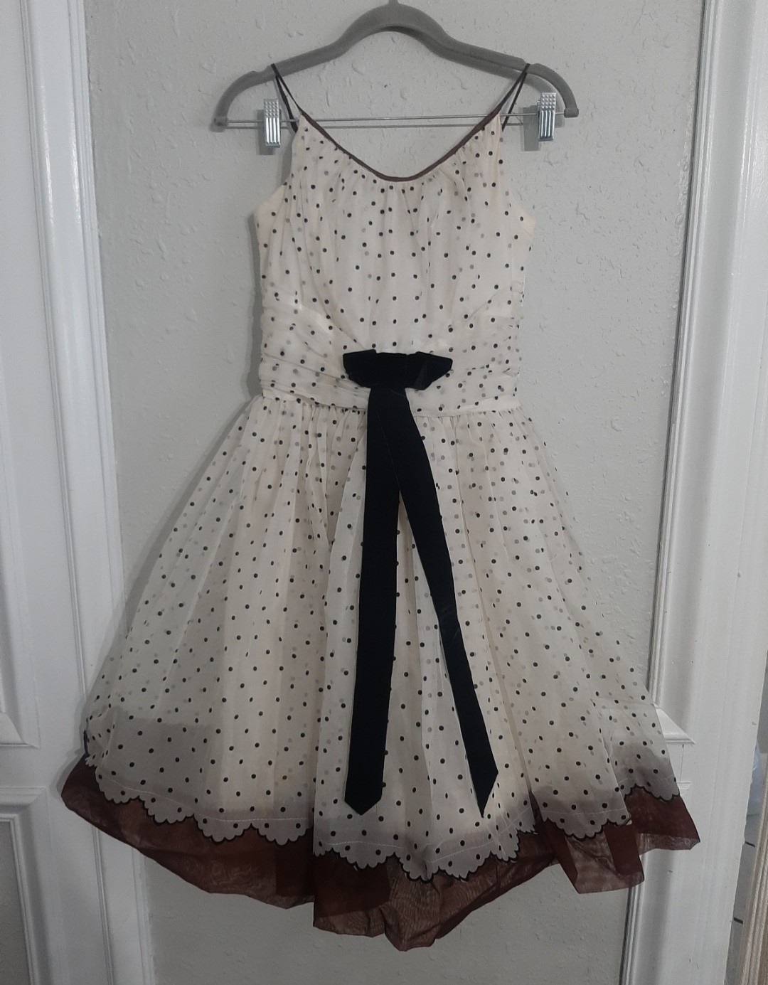 Vintage 1950s cupcake prom dress swing pinup old Hollywood taffeta polka dots