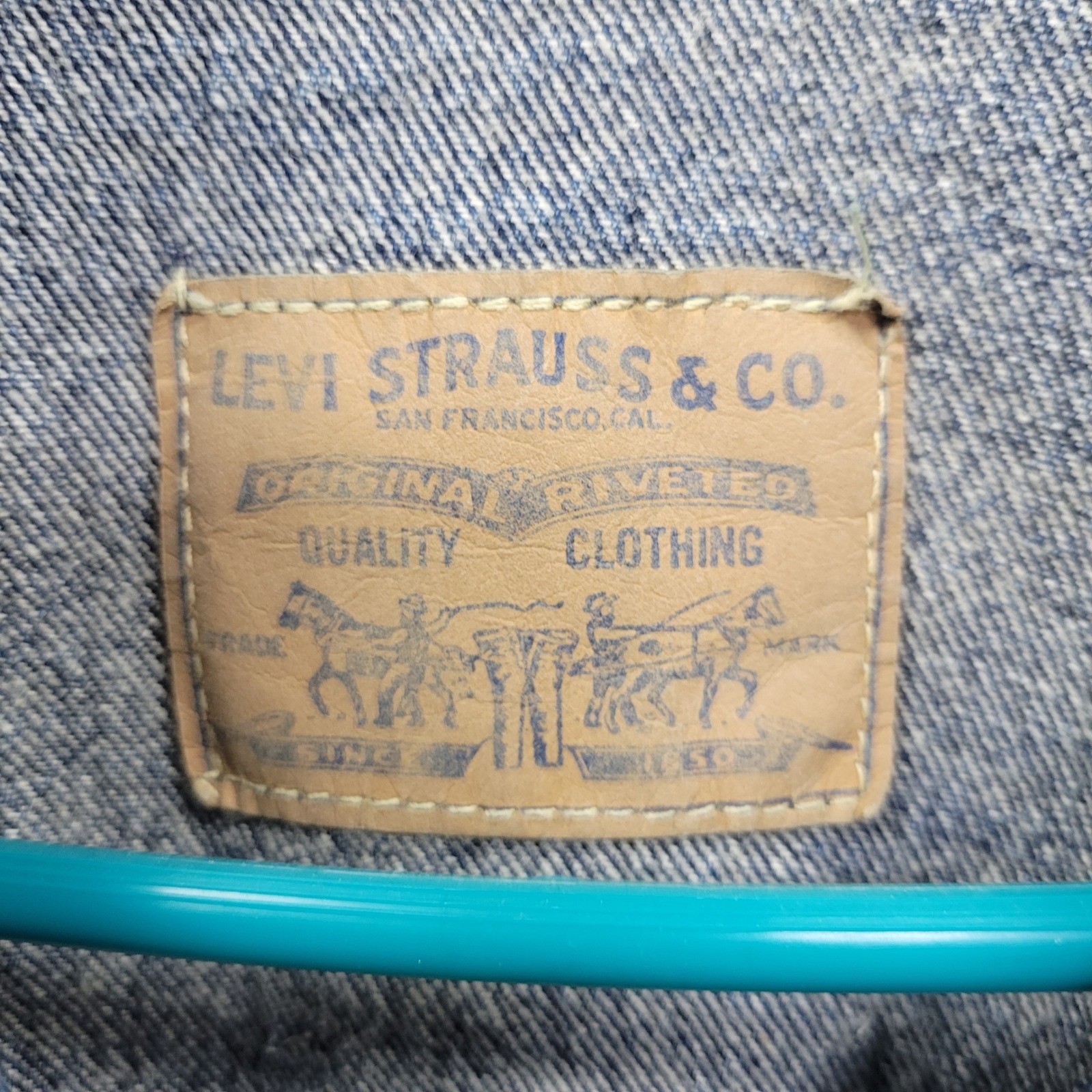 VTG Levis Denim Trucker Jacket Womens L? Blue Wash Slouchy Grunge Y2K 90s