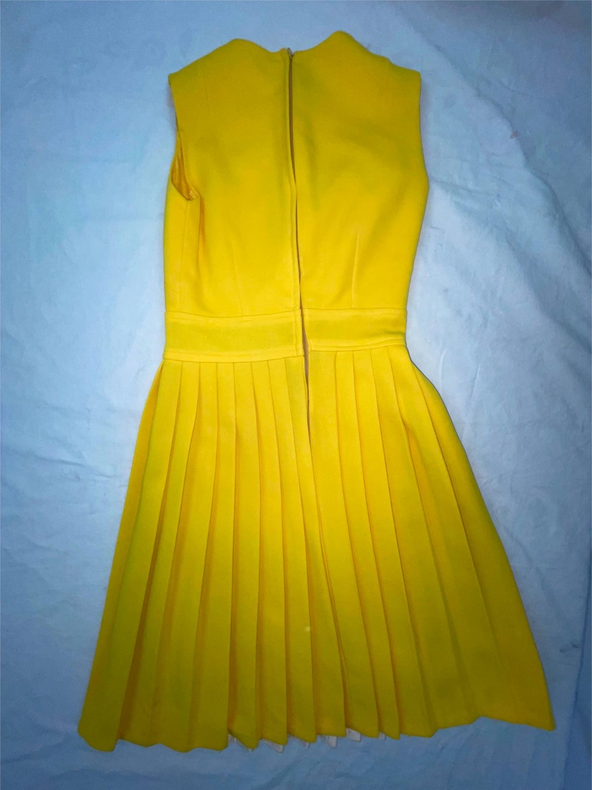 VTG 60s 70 WOMENS S POLYESTER ACCORDIAN PLEATED DISCO RETRO GOGO SLEVELESS DRESS