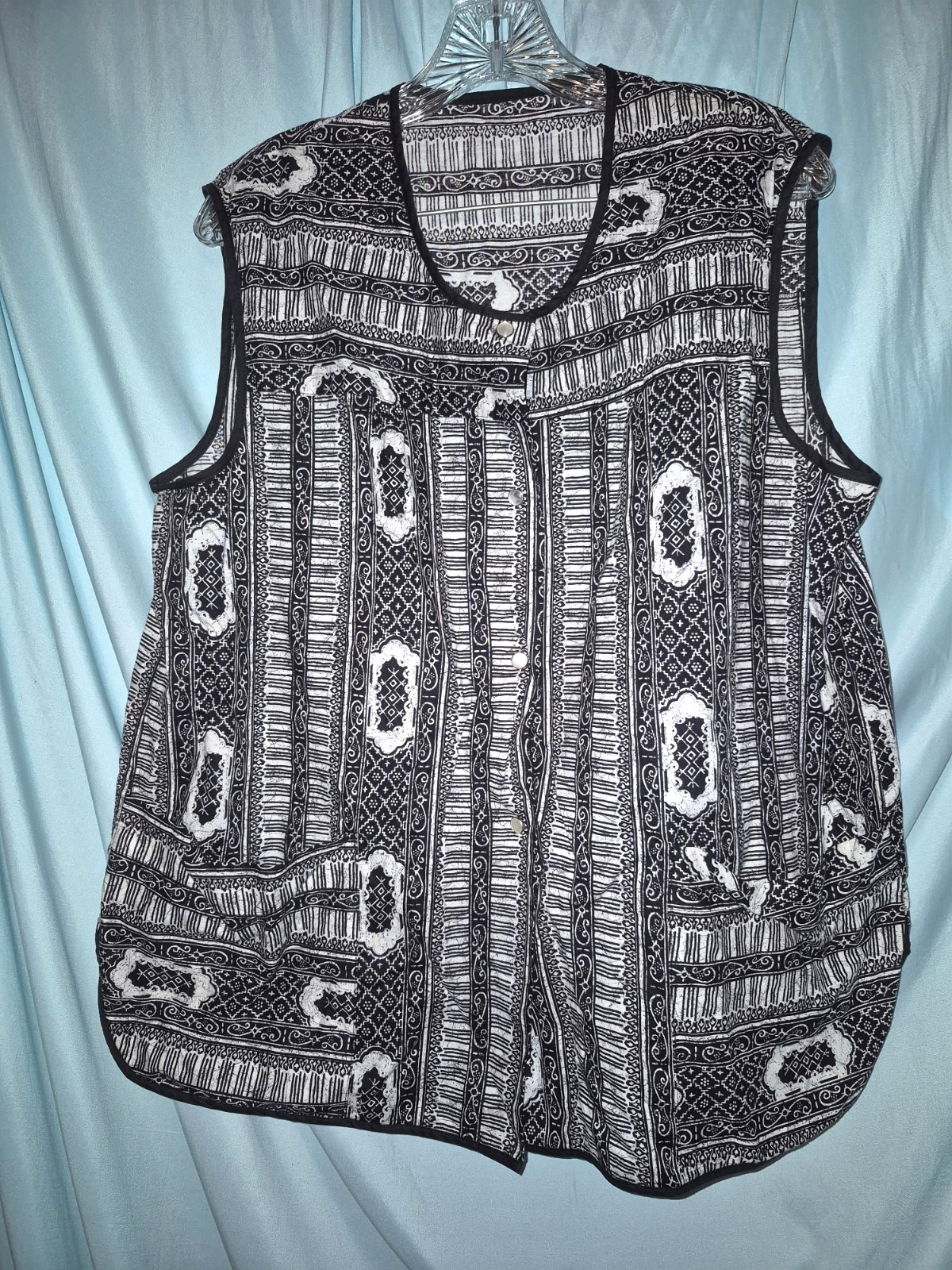 Black White Geometric Snap Front Maid Housekeeper Gardening Smock Size XL Vtg