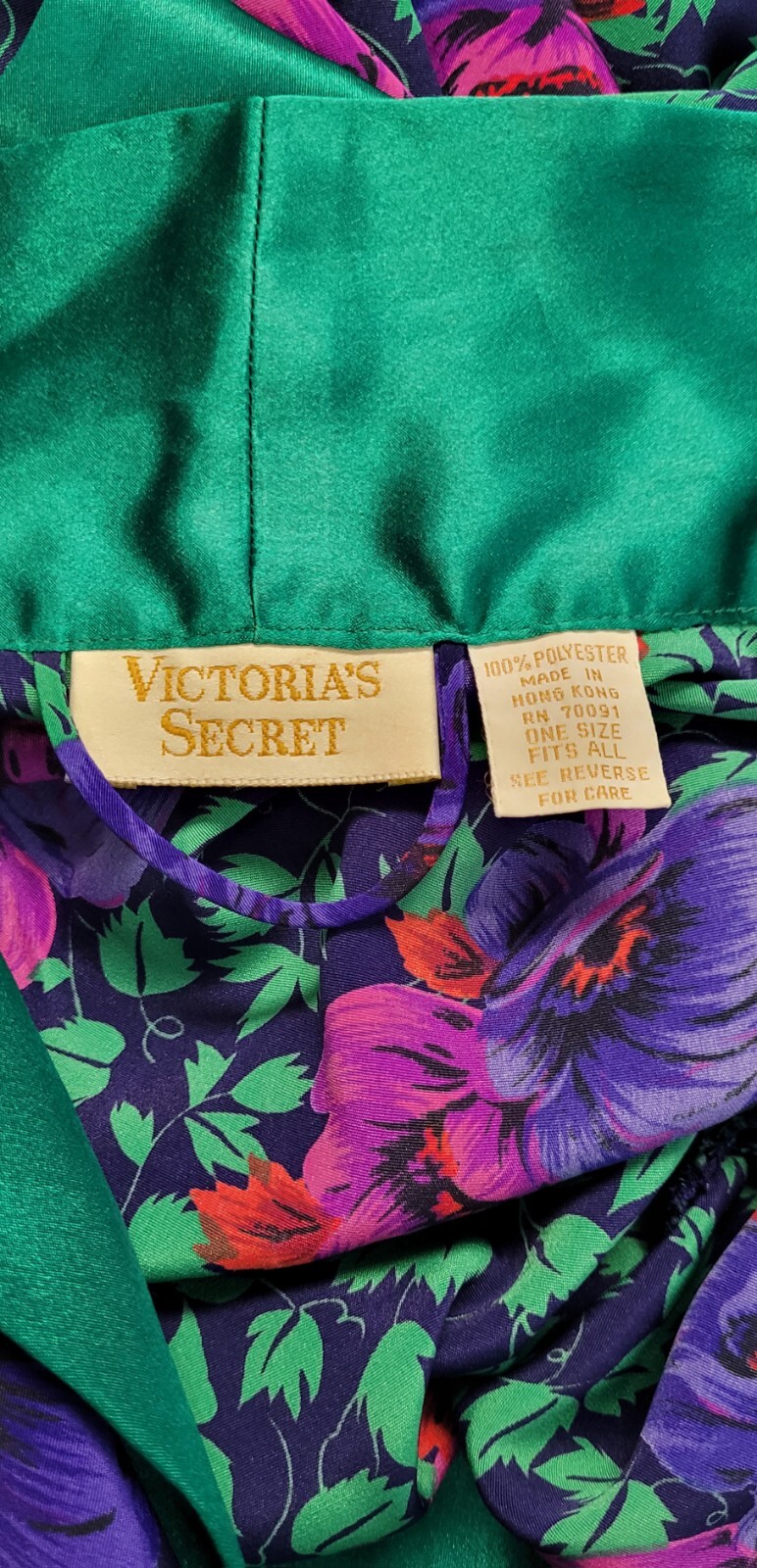 Vtg Victoria’s Secret Gold Label Poly Satin Green Purple Pink Red Floral Robe OS