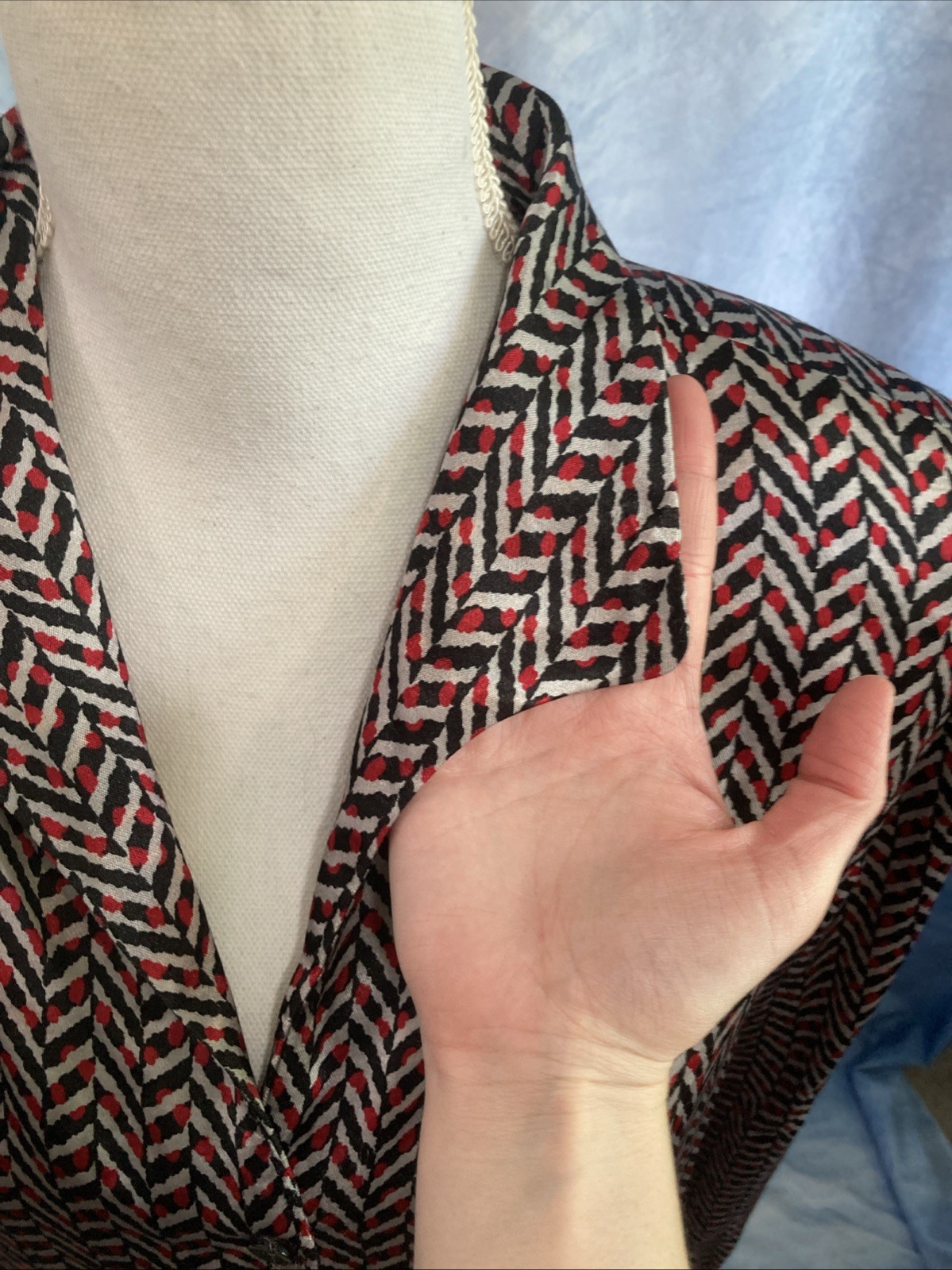 Vtg 80s 90s Gianni Rayon Satin Blouse Geometric Chevron Pads Shawl Collar 14 M