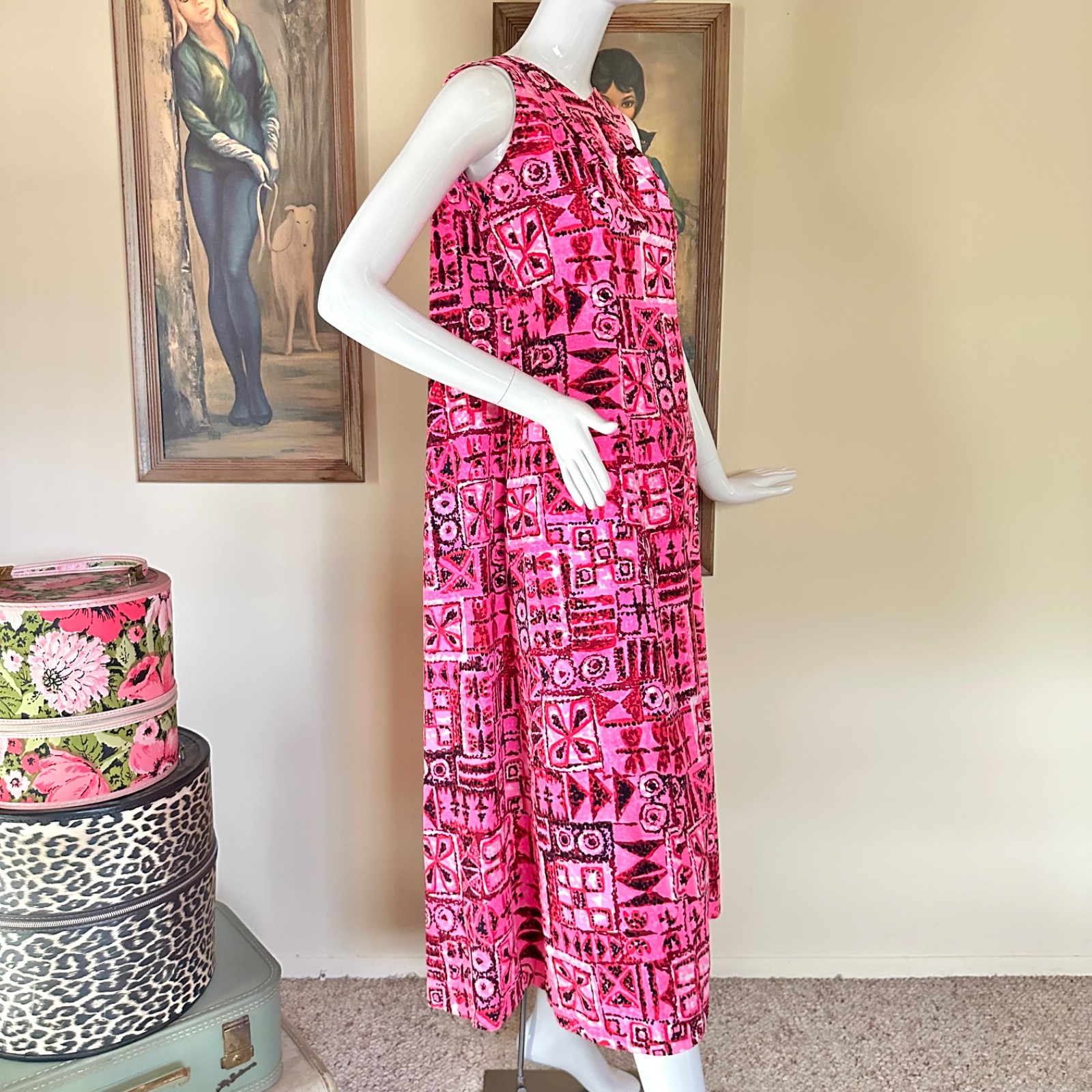 VTG 1960s Pink Hawaiian Tapa Print Watteau Dress Polynesian Tiki Barkcloth S