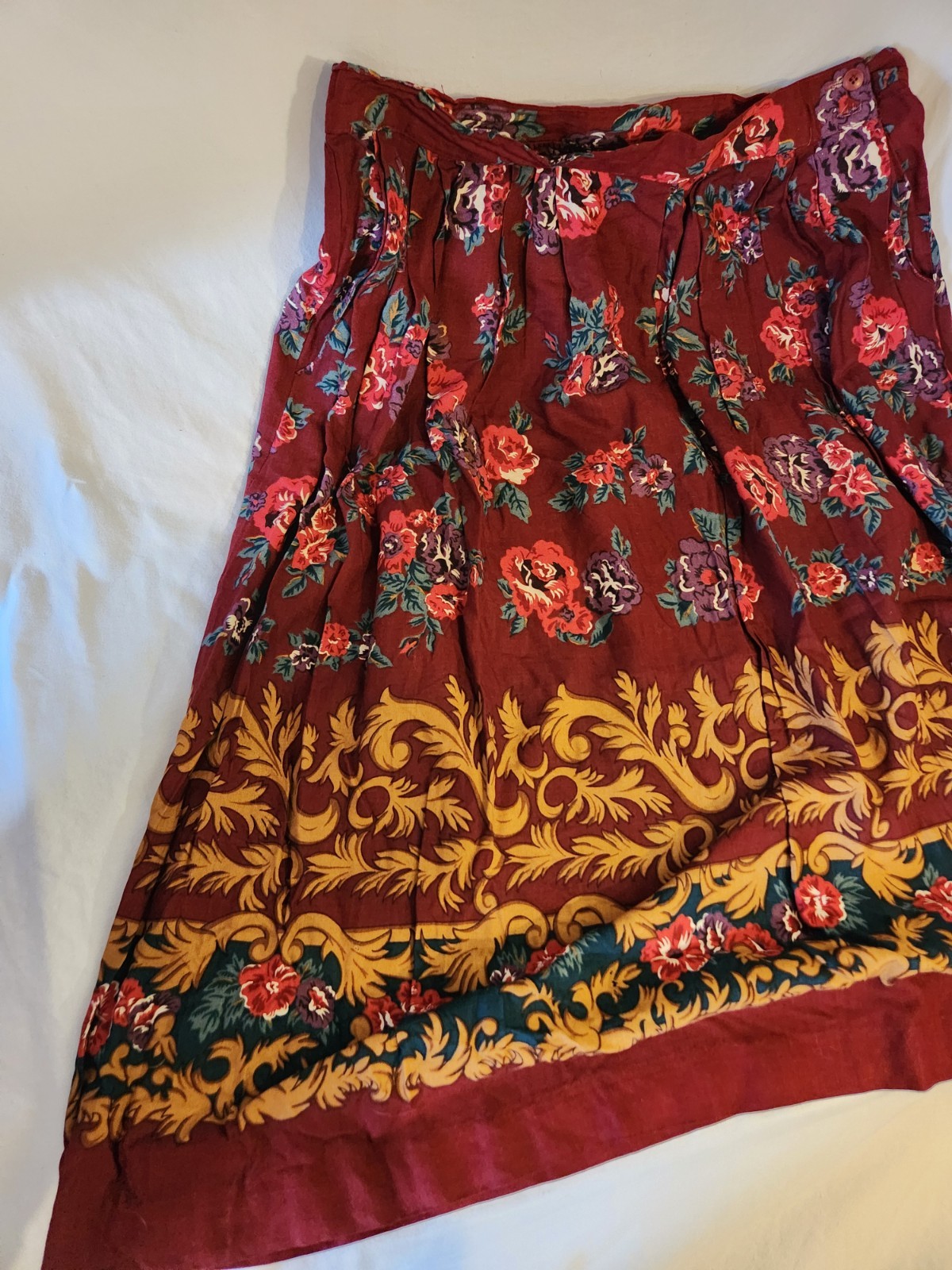 Vintage Sweetbriar Today’s Woman Red Floral Skirt, Size 20, Pockets, Button…