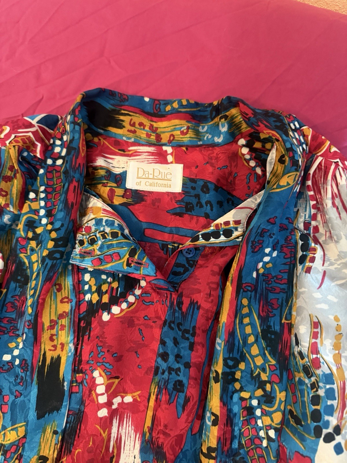 This Beautiful Da-Rue Vintage 80s Blouse Multi Colored Size 12/14 bow at neck