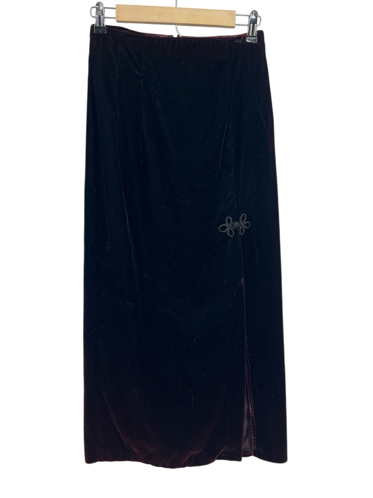 Vintage 90s Robyn’s & Diane Dark Red Velvet Maxi Pencil Skirt Asian Detail 5