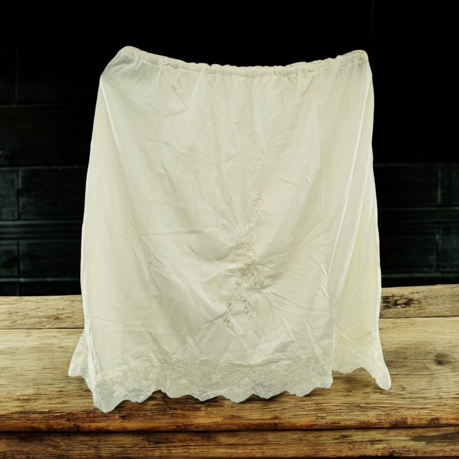 Vtg LOOMCRAFT White Half Slip Floral Embroidered Lace Silky Nylon Lace L USA