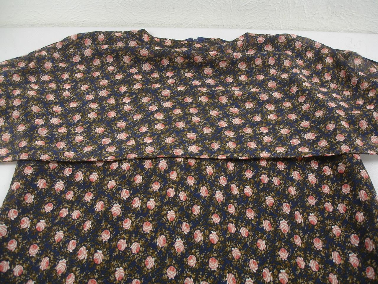 Women’s M L 10 Vtg 1960’s Pauline Trigere Long Sleeve Floral House Dress Scarf