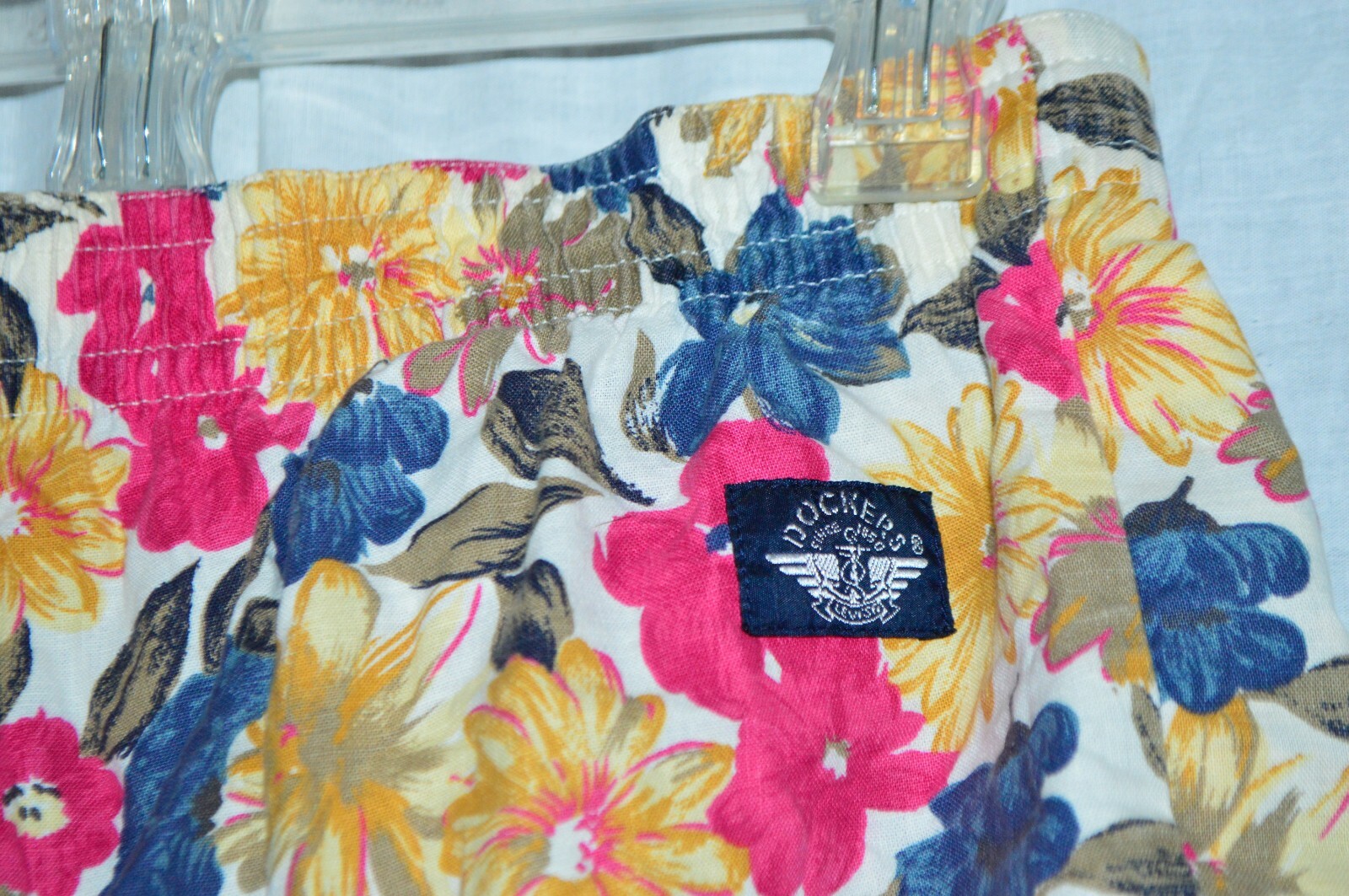 Dockers Vintage Multi-Color Floral Flower Women’s Shorts Size Large 100% Cotton