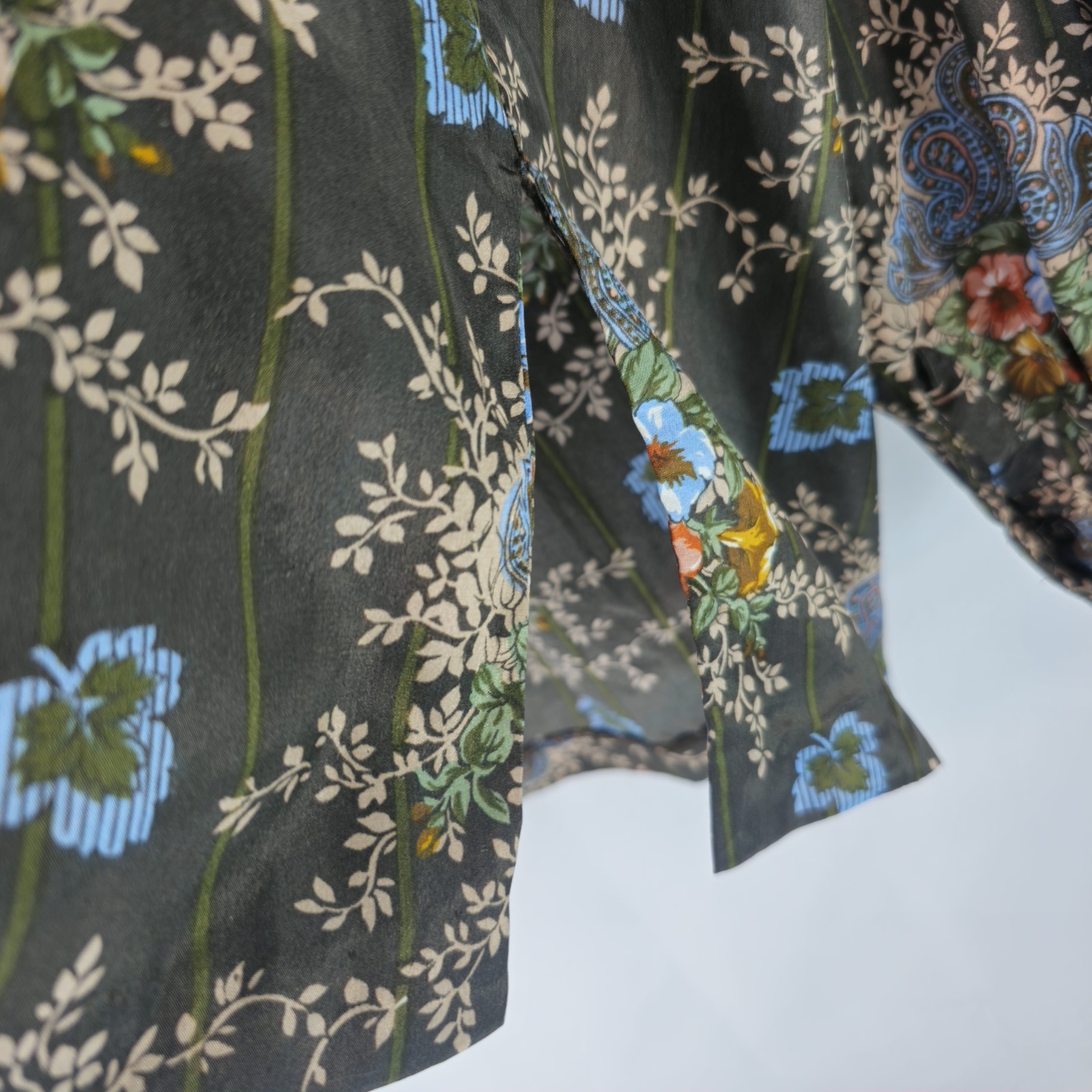 VTG 70’s Lady Manhattan Brown Paisley & Floral Blouse Sz 12 Replique Collection