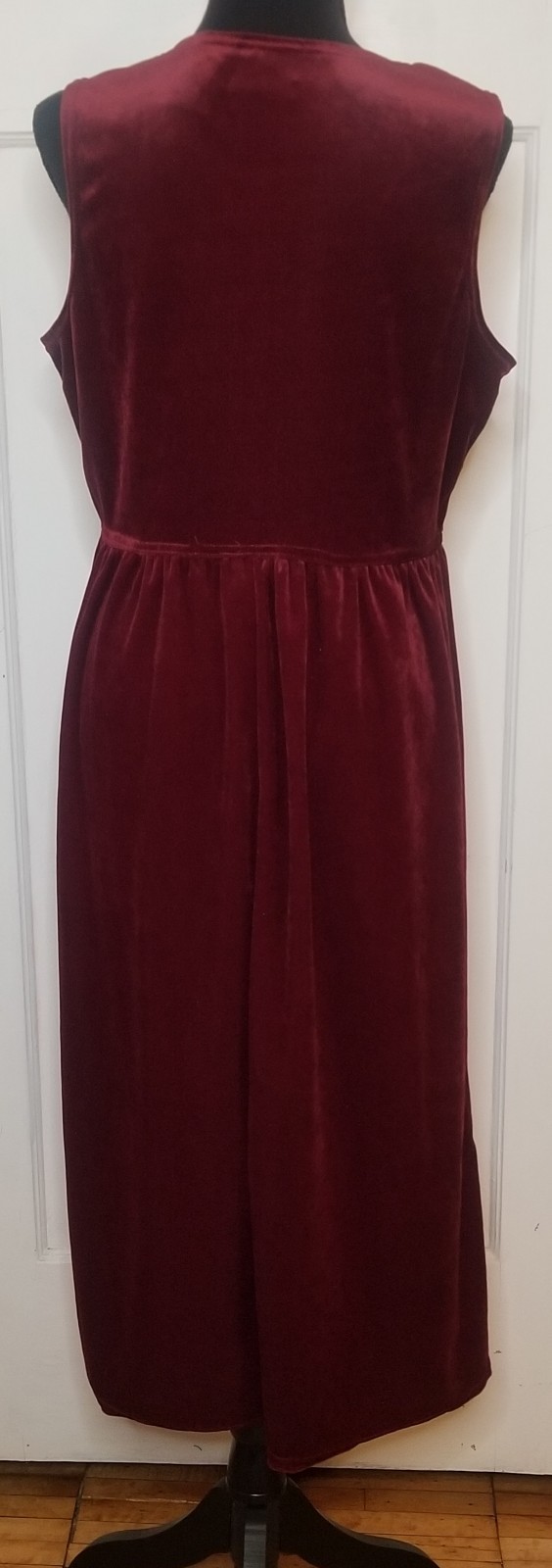 VTG Studio Ease Dark Red Women’s Size PM Renaissance Empire Waist Velvet Dress