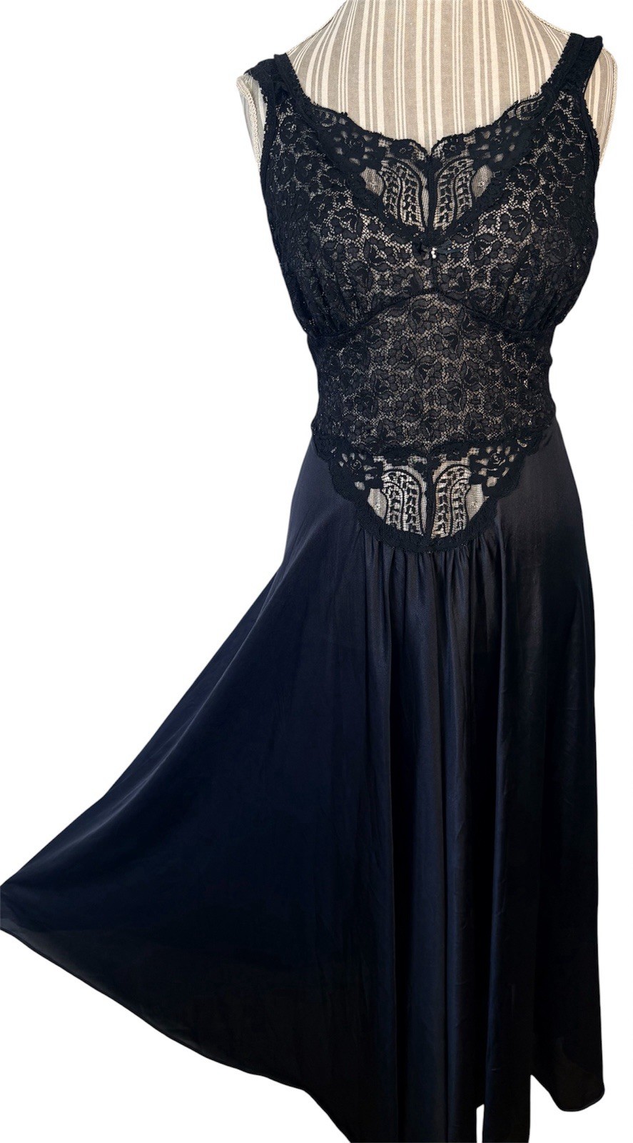 Vintage Intimate Attitudes Black Nylon Stretch Lace Bias Sweep Nightgown Size XL