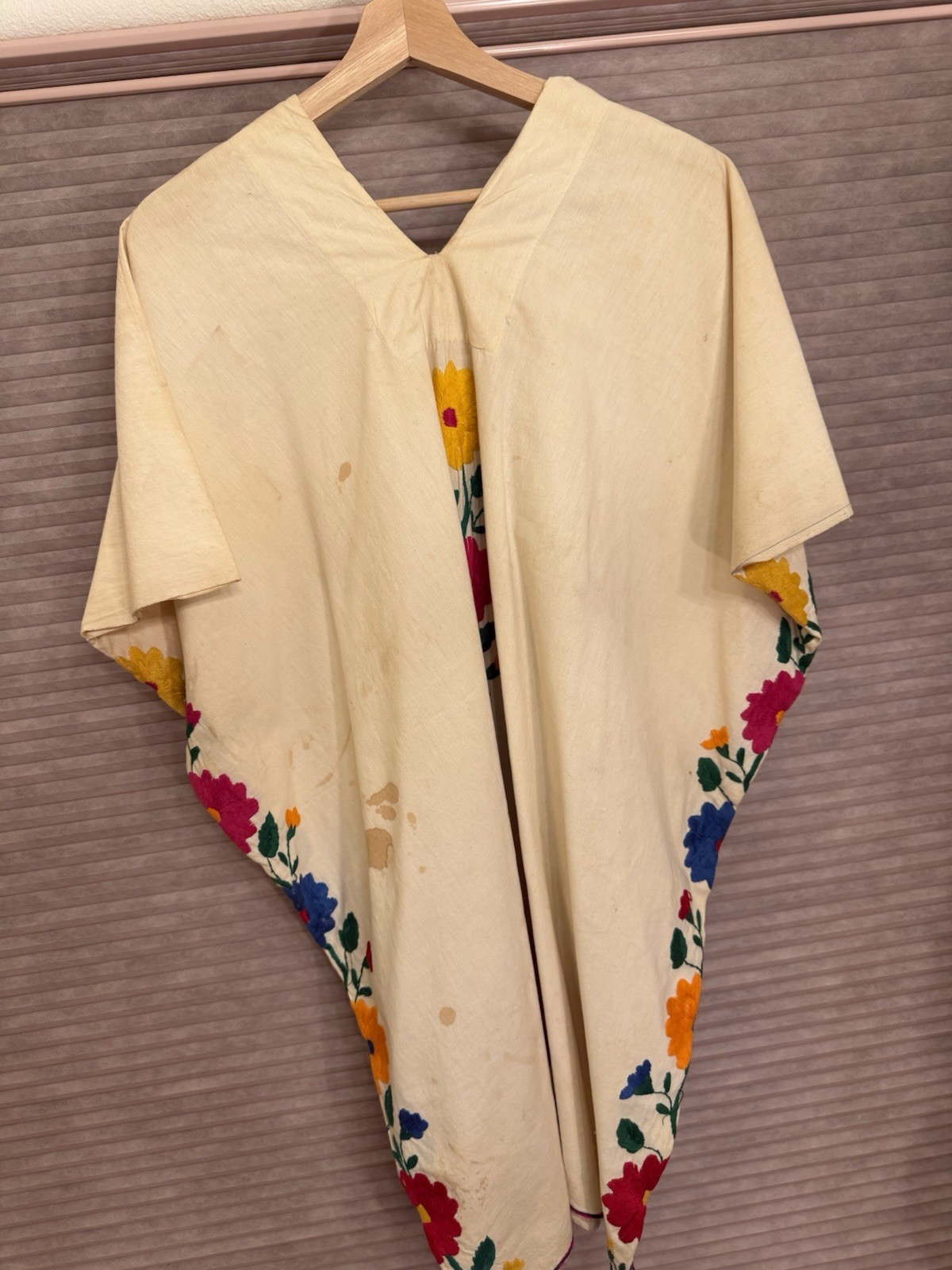 Vintage Embroidered Tunic Indigenous Dress Floral Collectors