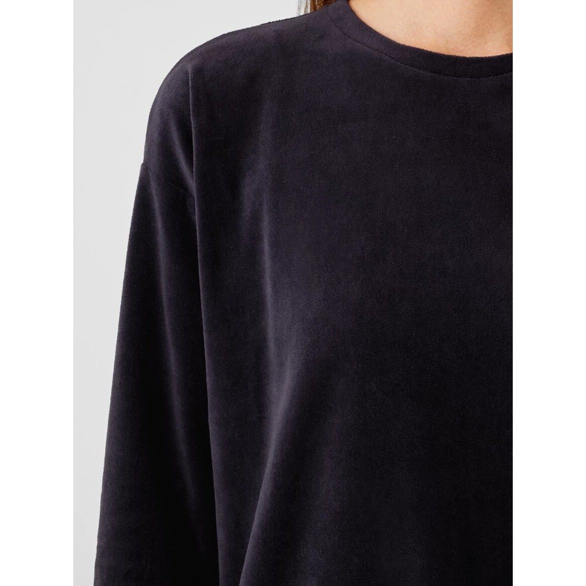Eileen Fisher Velour Crew Neck Size M Black Organic Cotton Oversized Plush Cozy