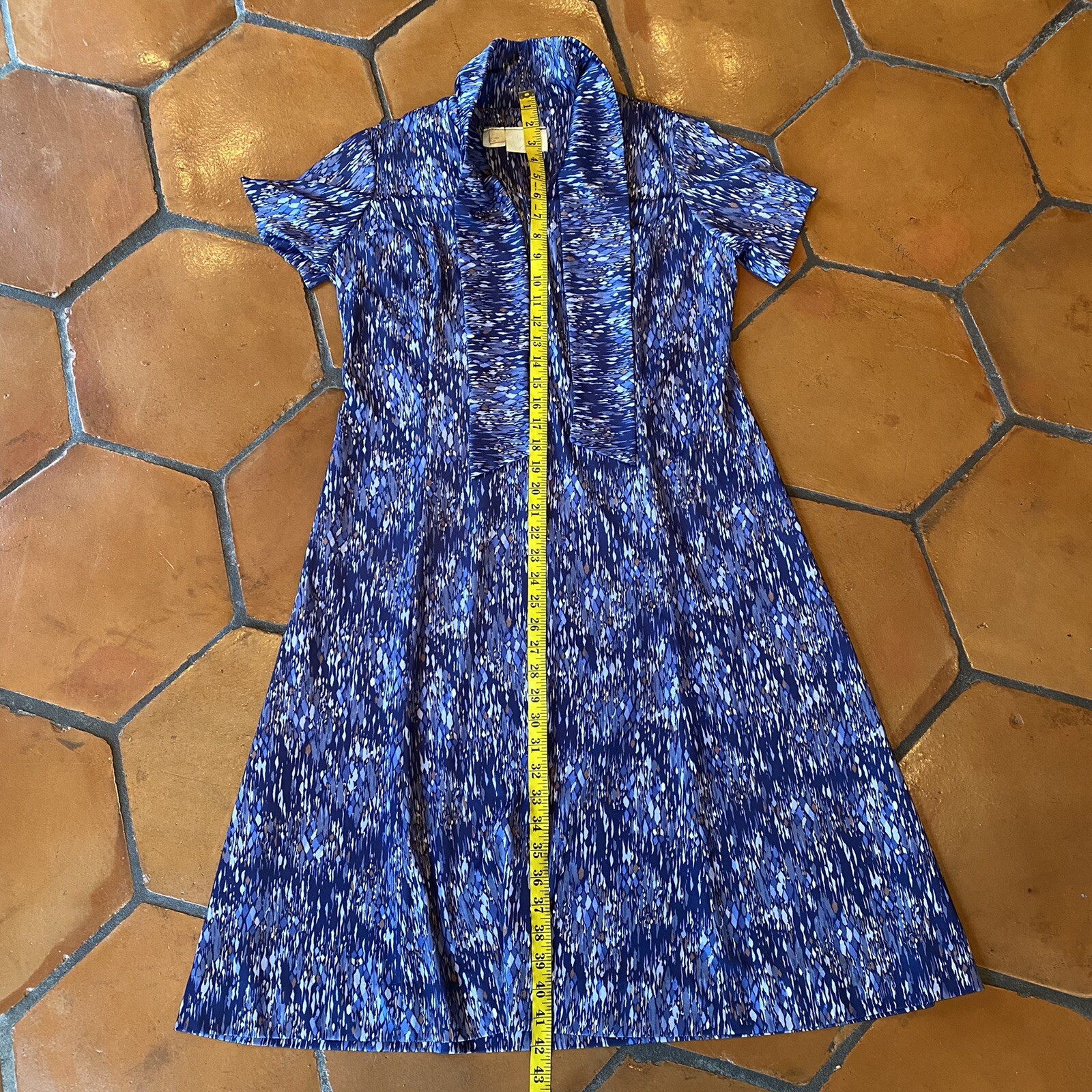 Vintage British Lady Dress Women’s 14 Blue Geometric Mod 60s Belted Tie Neck