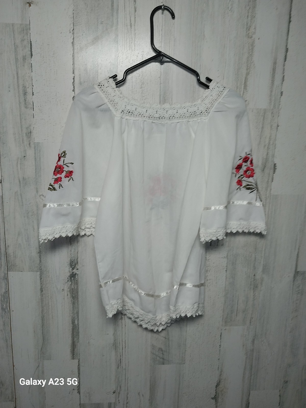 Vintage Giovani Floral Embroidered Peasant Top Made In Greece