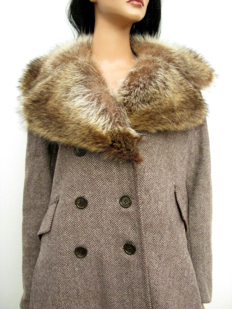 Vintage 70s Princess Trench Coat Sz M Wool Herringbone Tweed Raccoon Fur Collar
