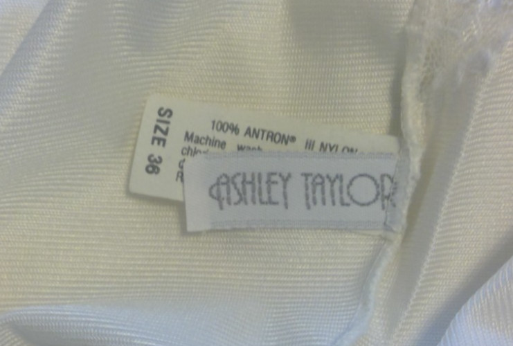 Vintage Ladies Ashley Taylor 100% AntronIII nylon full slip beige colored, sz 36