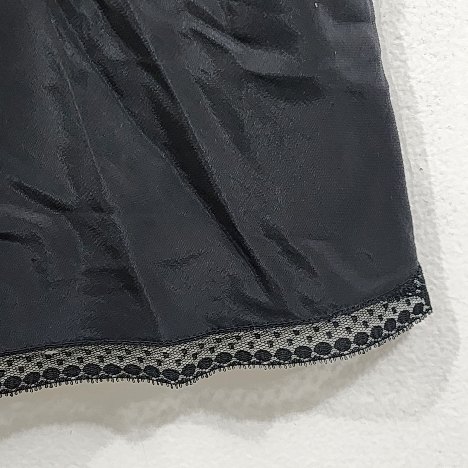 Vintage Barbizon Half Slip Nylon Lace Trim Skirt Black Crepe Remarque Size XL