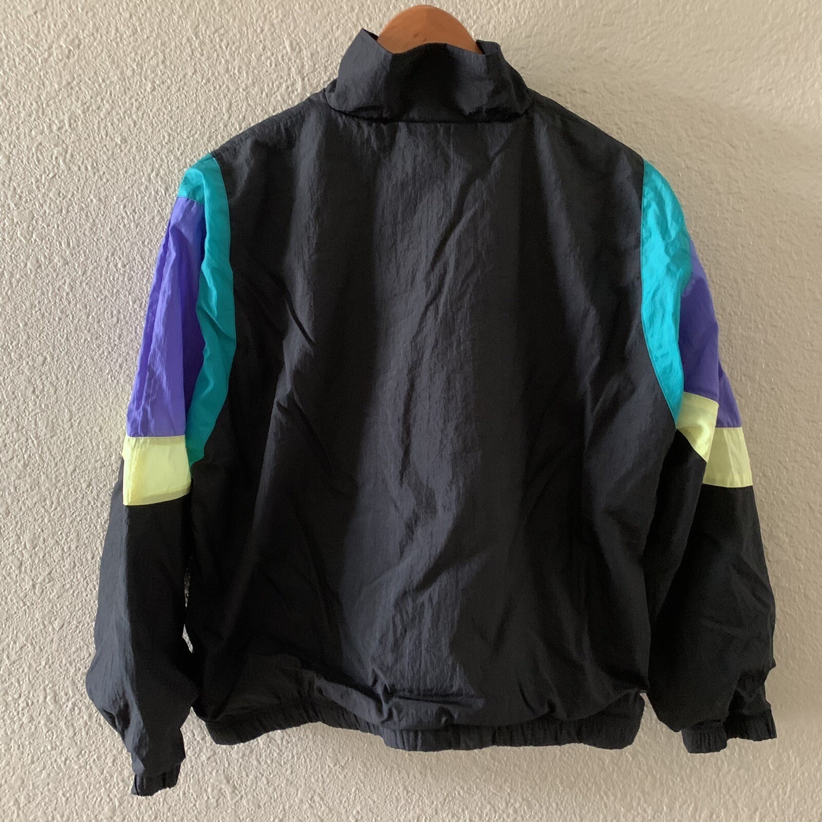 Surf & Co Vintage Women’s Medium 80’s 90’s Black Zip Windbreaker Track Jacket