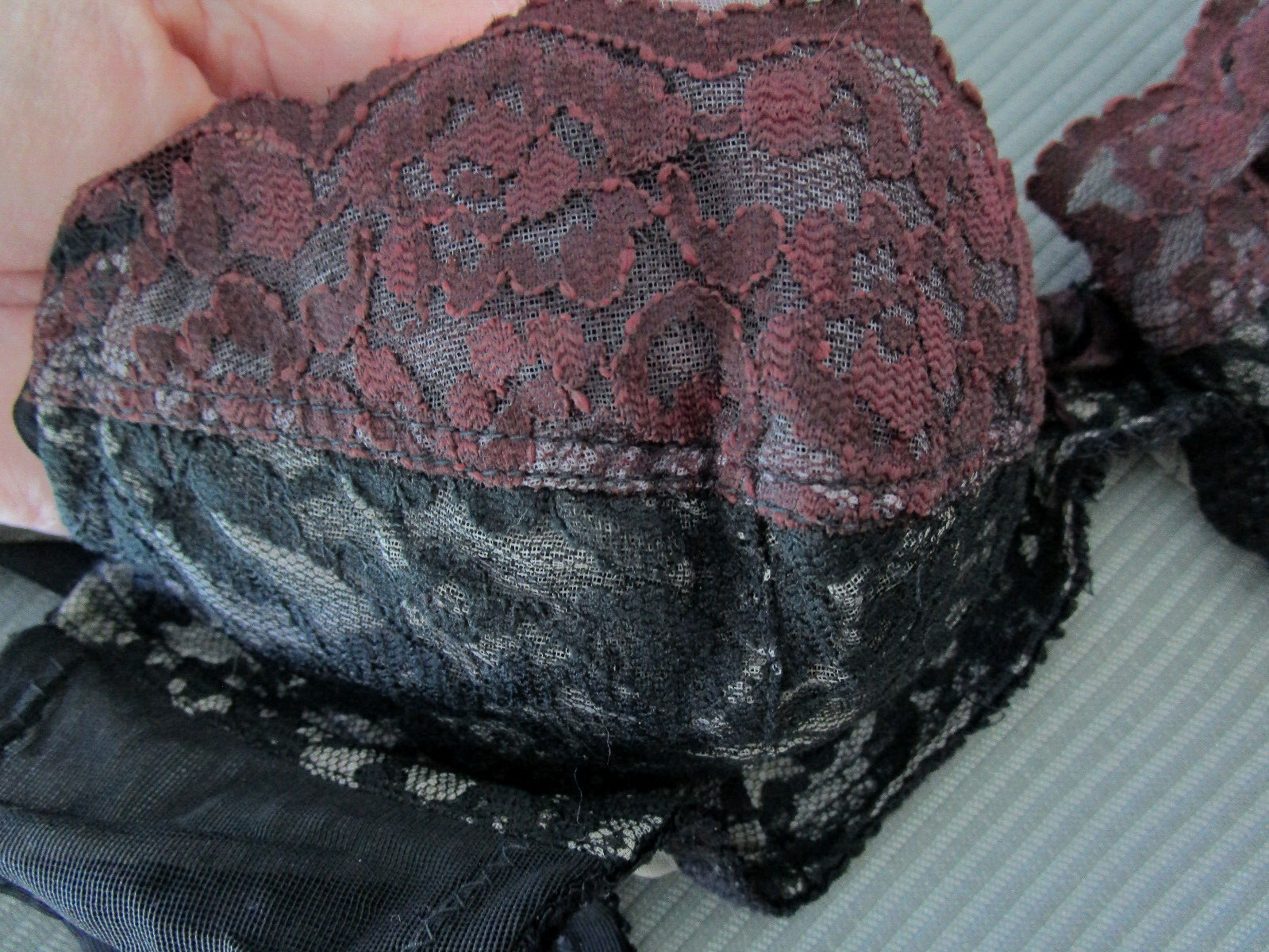 Vtg 70s Penney’s Adonna Pinup Pushup Burlesque Bra Black Wine Lace Padded 34B
