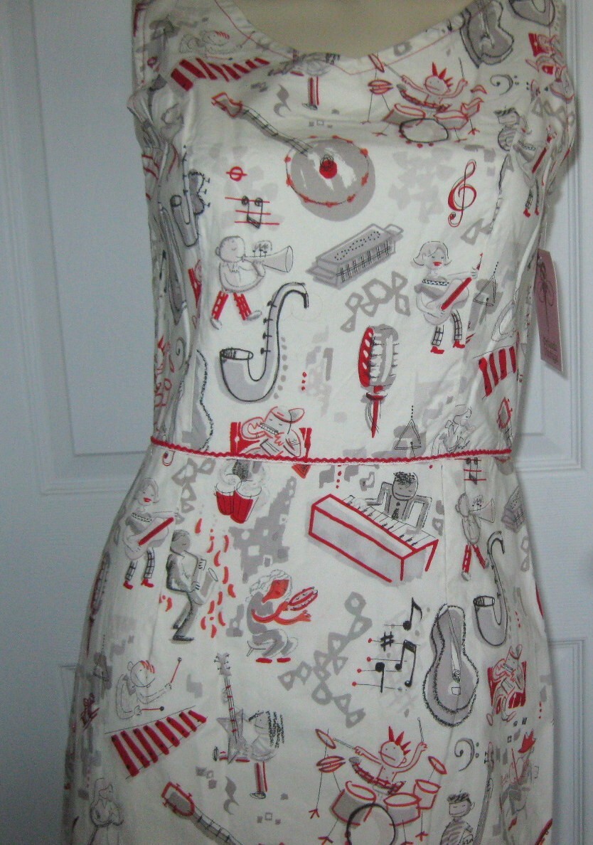 1960’s Vintage Jazz Players Patterned Dress Instruments 34″ Bust, 26″ Waist