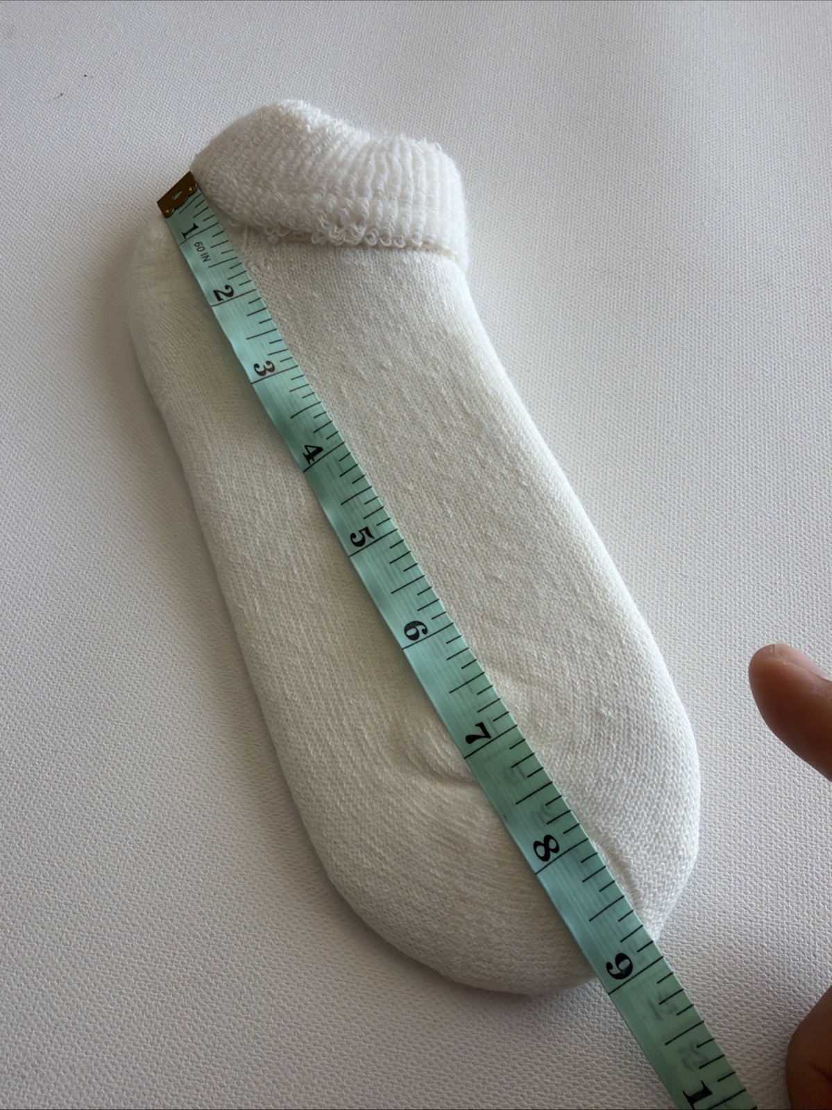 VTG Women’s Socks Low Cut Acrylic 9-11 White Ankle USA Super Soft Irregular 80s.