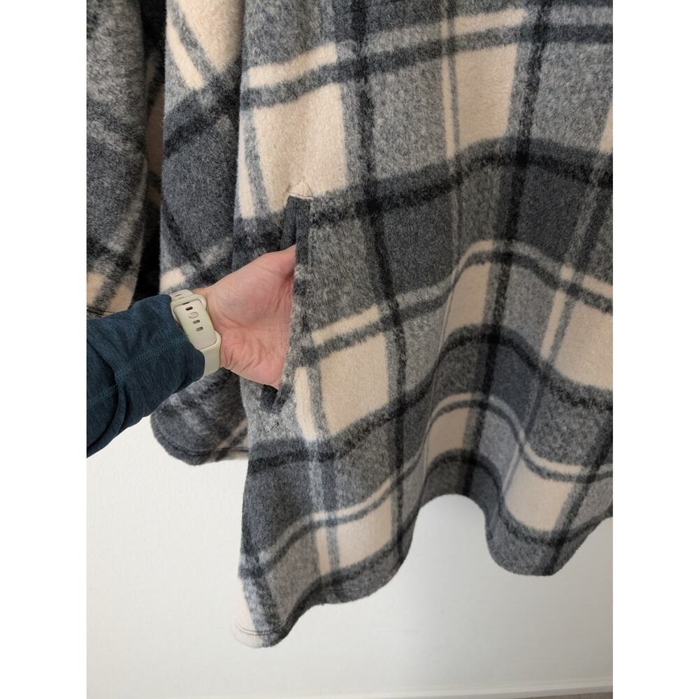 Free People Oversized Poncho with Pockets Gray & Cream OS Winter Indie Cottage