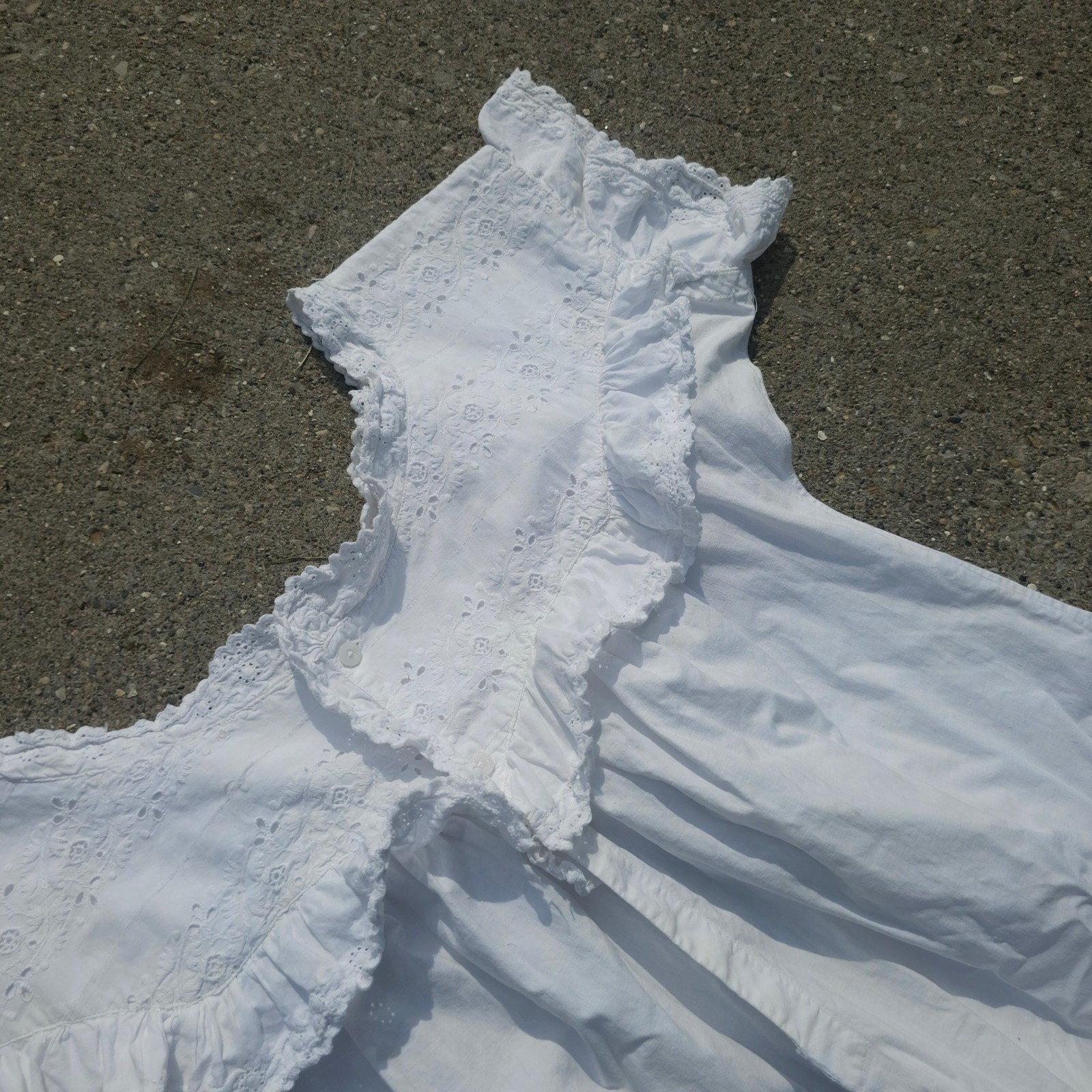 Antique White Cotton Eyelet Lace Nightgown Ruffle Sleeve Victorian Dress 1800s