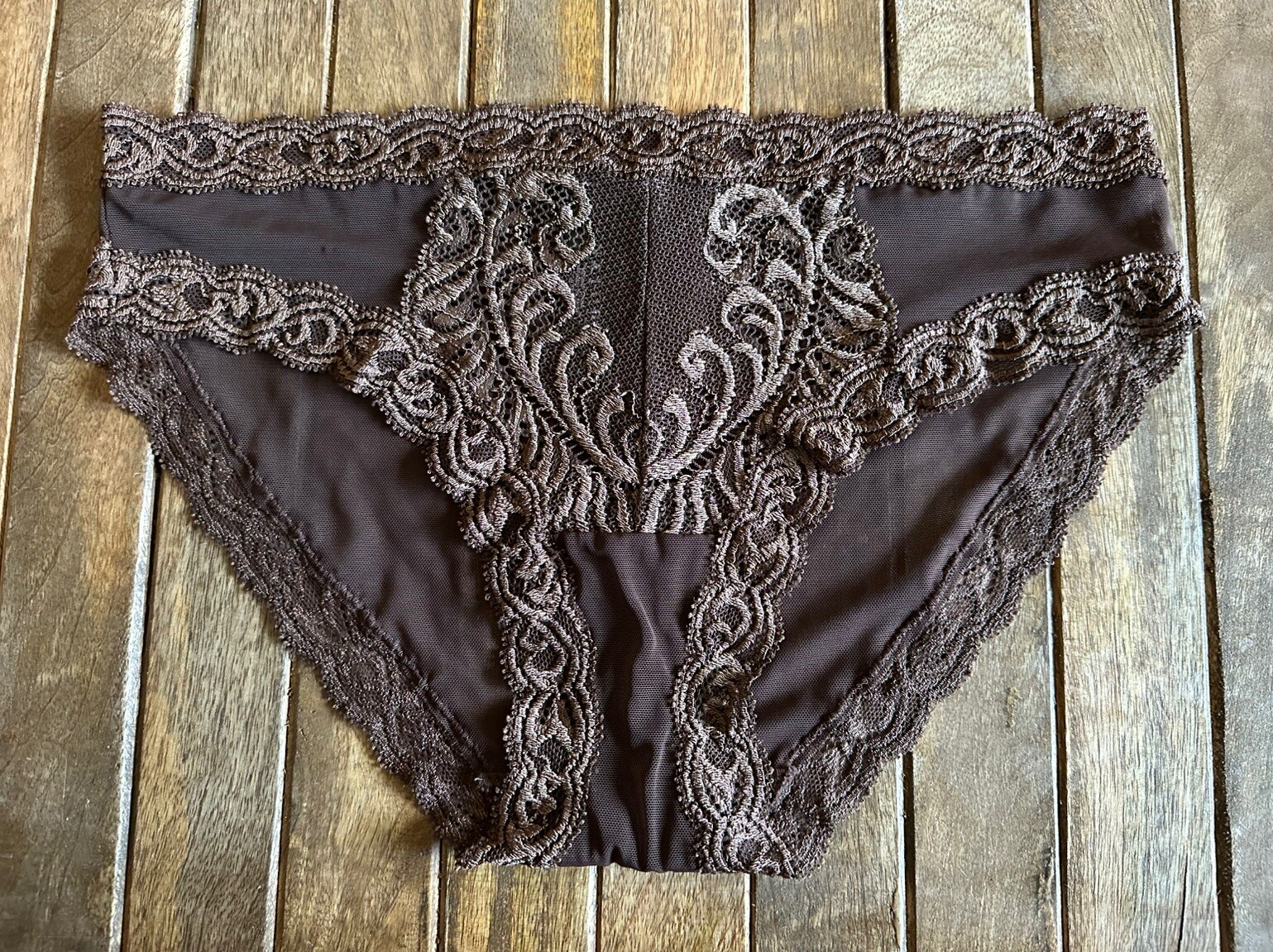 Vtg Natori M Sheer Brown Lace French Cut Hiphugger Bikini Panties