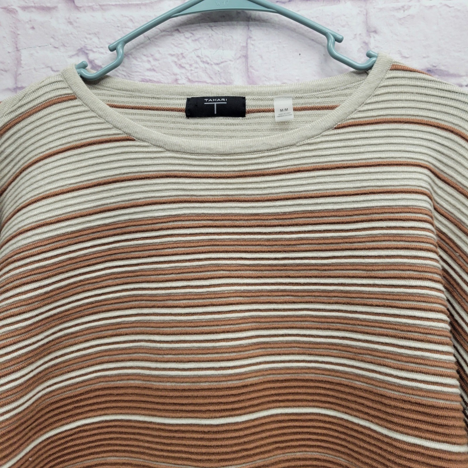 Tahari Striped Knit Sweater Womens M Ribbed Beige Minimalist Retro Cozy Grunge