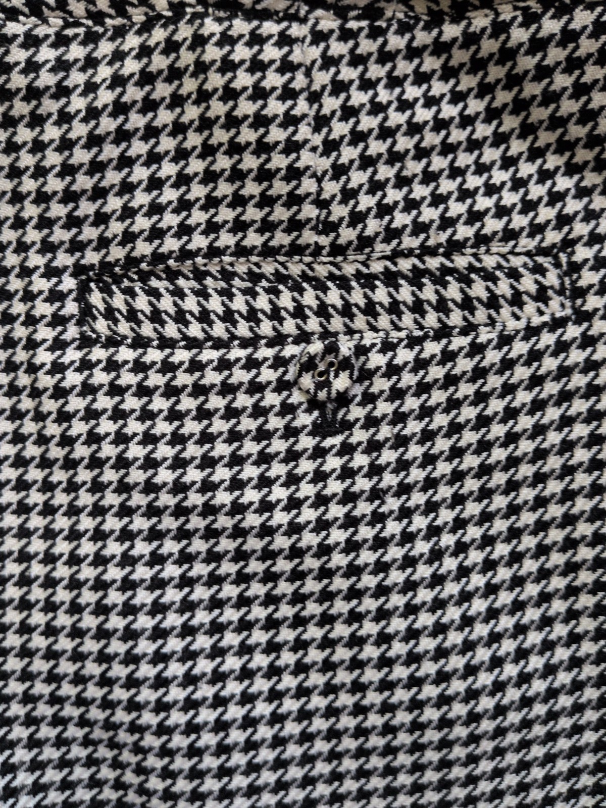 Rare L.A.M.B. Spring 2008 Silk/Wool Houndstooth Pleated Shorts Size 4 Runway Y2K